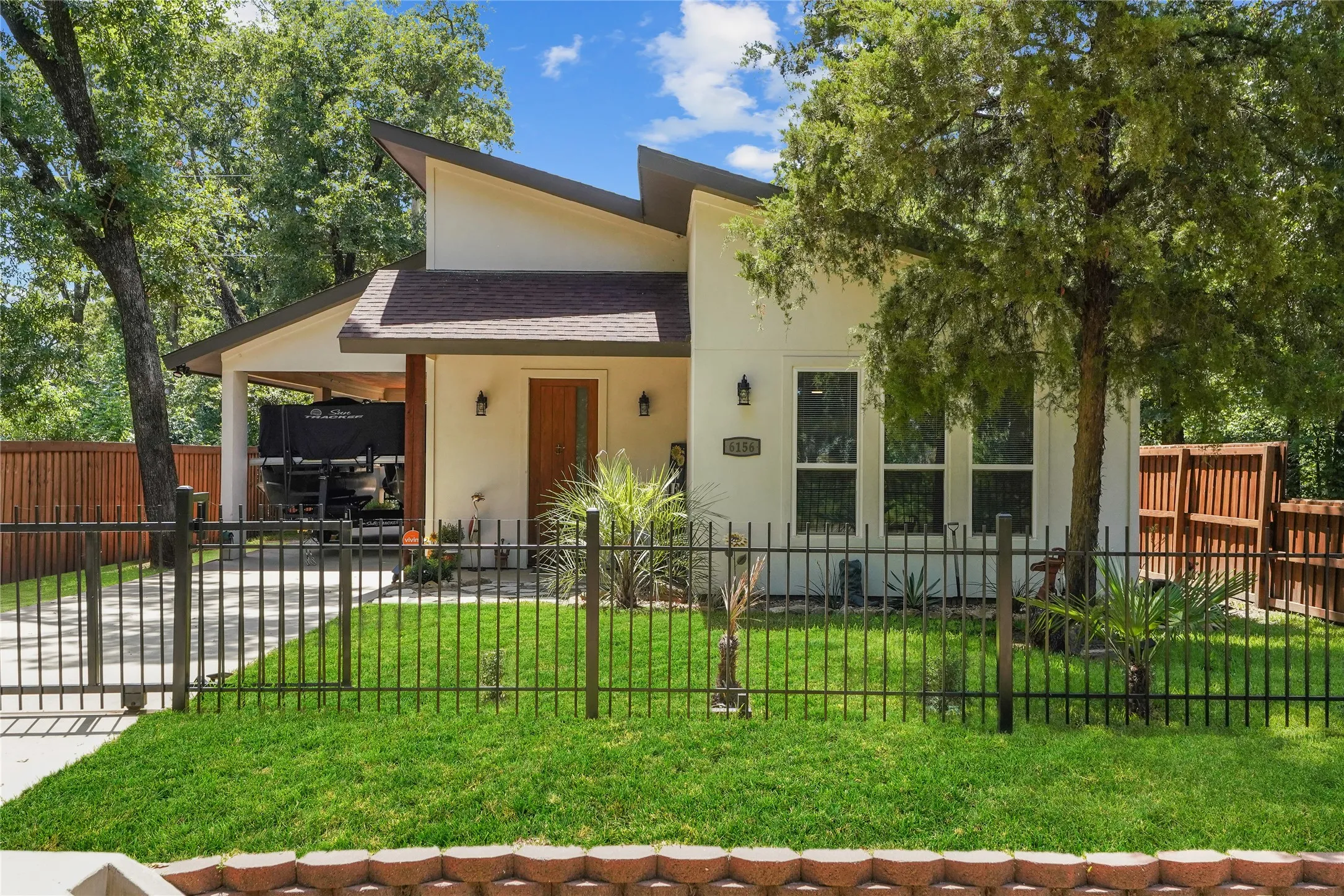 Single Family Residence For Sale in Henderson County , 6156 Inca Drive, Mabank, Texas 75156, 3 Bedroom, 2 Bathroom, Garage spaces, 1,500 Sqft, built in 2022, mls#21326480, Real Estate Agent in Mabank, Homes For Sale in Henderson county, Homes For Sale in Mabank, Realtor in Mabank Texas, Real Estate Brokerage Independent Realty Texas, Luminita Cordes Realtor