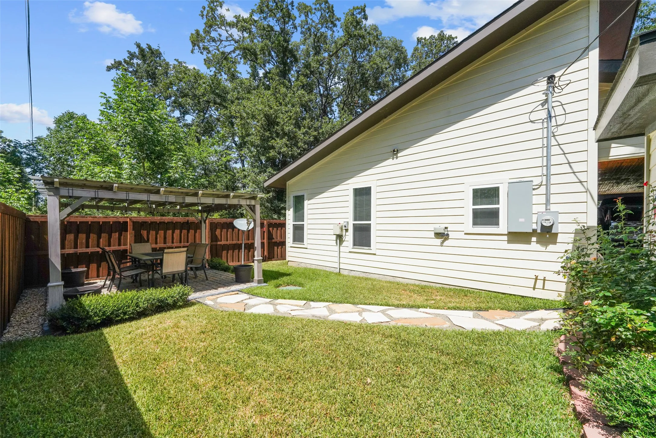 Single Family Residence For Sale in Henderson County , 6156 Inca Drive, Mabank, Texas 75156, 3 Bedroom, 2 Bathroom, Garage spaces, 1,500 Sqft, built in 2022, mls#21326480, Real Estate Agent in Mabank, Homes For Sale in Henderson county, Homes For Sale in Mabank, Realtor in Mabank Texas, Real Estate Brokerage Independent Realty Texas, Luminita Cordes Realtor