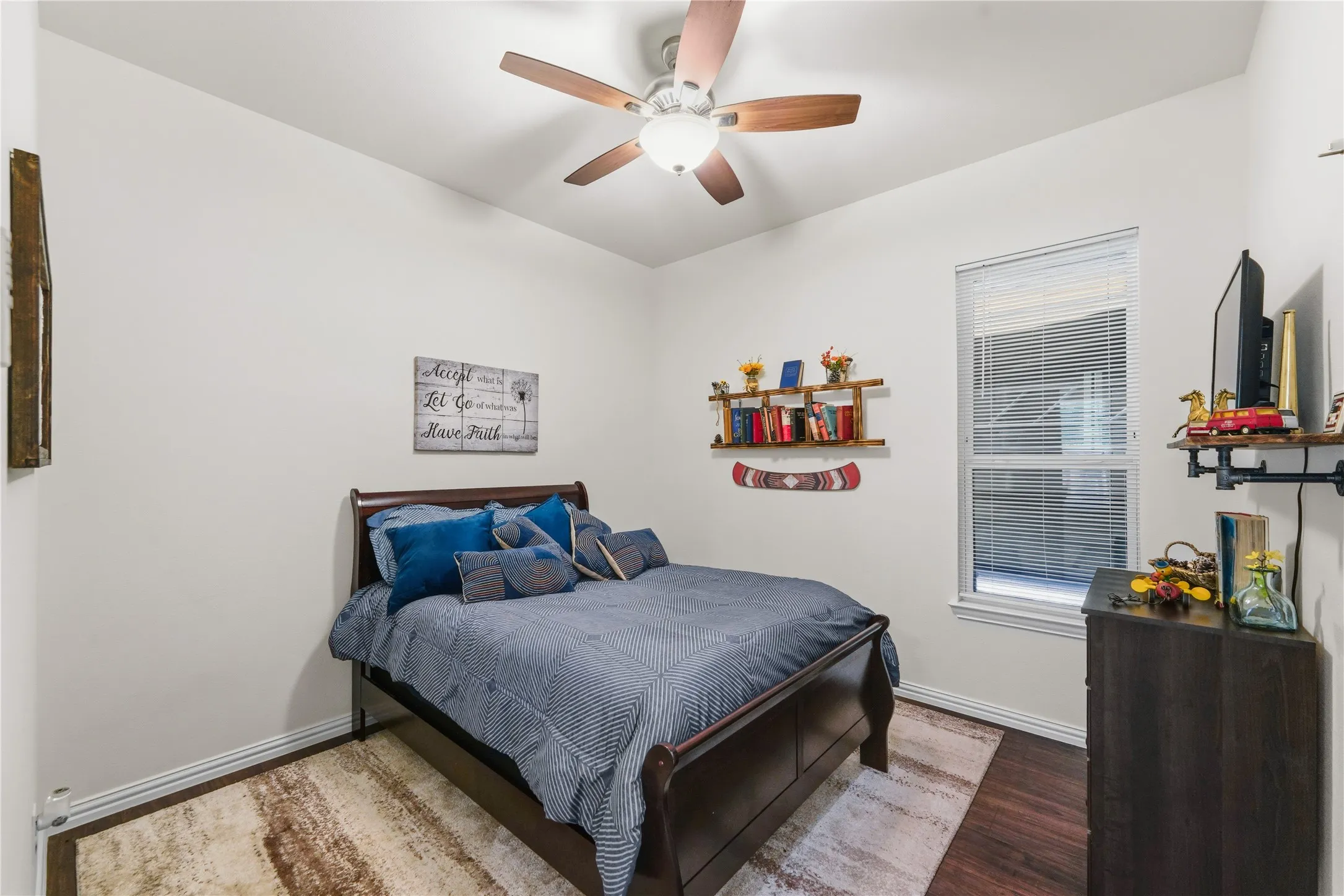 Single Family Residence For Sale in Henderson County , 6156 Inca Drive, Mabank, Texas 75156, 3 Bedroom, 2 Bathroom, Garage spaces, 1,500 Sqft, built in 2022, mls#21326480, Real Estate Agent in Mabank, Homes For Sale in Henderson county, Homes For Sale in Mabank, Realtor in Mabank Texas, Real Estate Brokerage Independent Realty Texas, Luminita Cordes Realtor
