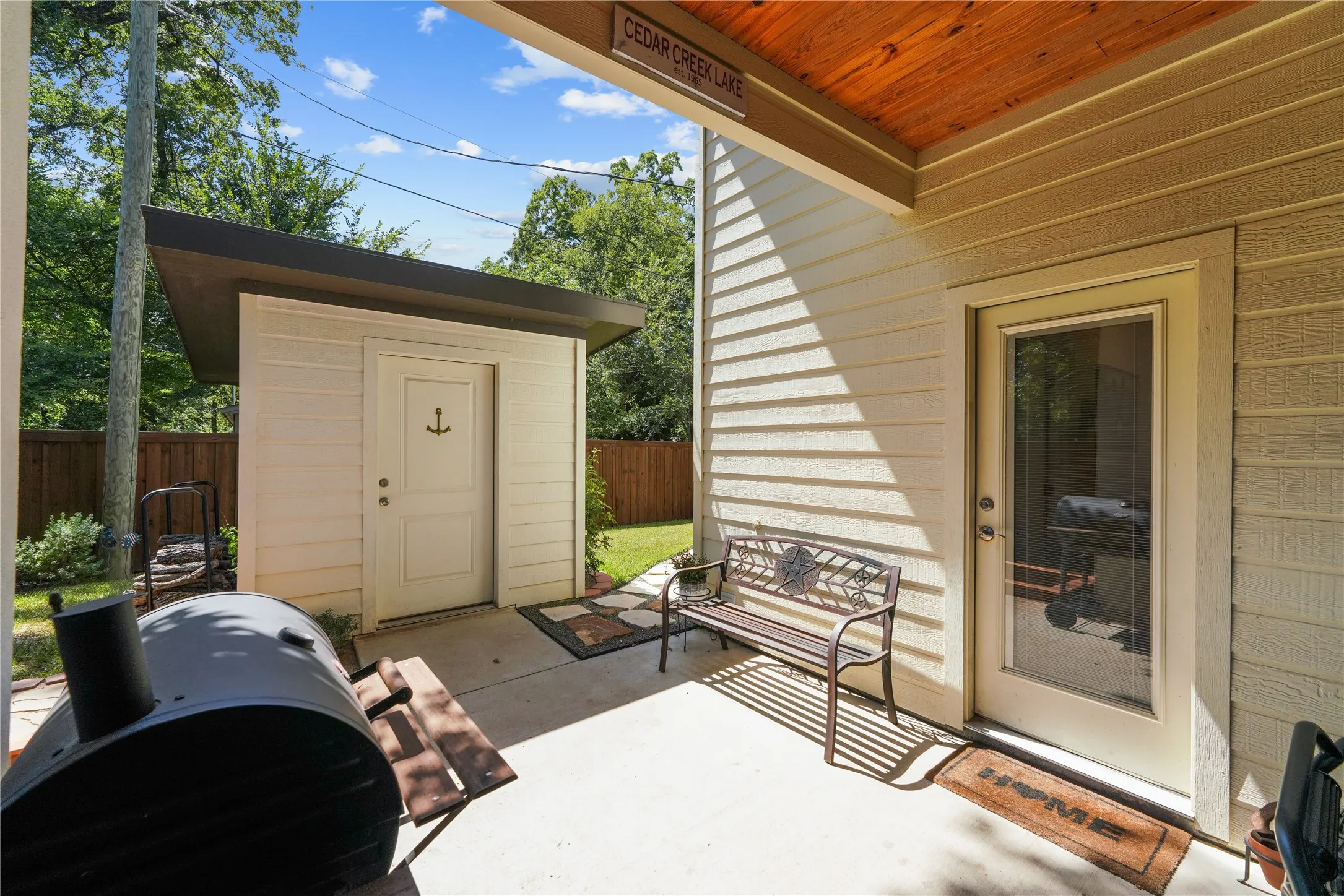 Single Family Residence For Sale in Henderson County , 6156 Inca Drive, Mabank, Texas 75156, 3 Bedroom, 2 Bathroom, Garage spaces, 1,500 Sqft, built in 2022, mls#21326480, Real Estate Agent in Mabank, Homes For Sale in Henderson county, Homes For Sale in Mabank, Realtor in Mabank Texas, Real Estate Brokerage Independent Realty Texas, Luminita Cordes Realtor