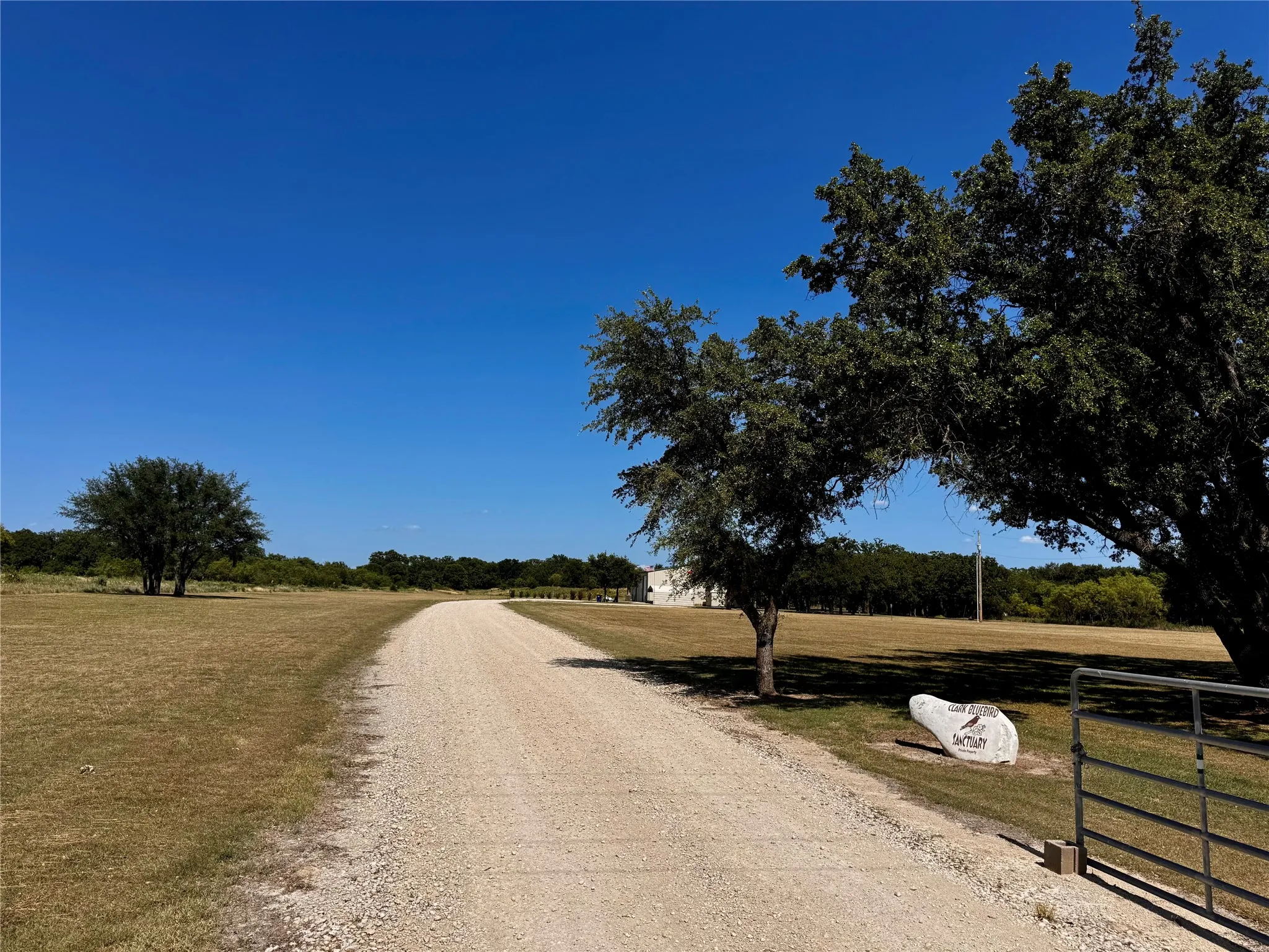 Farm For Sale in Brown County , 25300 State Highway 279, Cross Plains, Texas 76443, 2 Bedroom, 2 Bathroom, 3 Garage spaces, 1,750 Sqft, built in 2008, mls#21327493, Real Estate Agent in Cross Plains, Homes For Sale in Brown county, Homes For Sale in Cross Plains, Realtor in Cross Plains Texas, Real Estate Brokerage Independent Realty Texas, Luminita Cordes Realtor