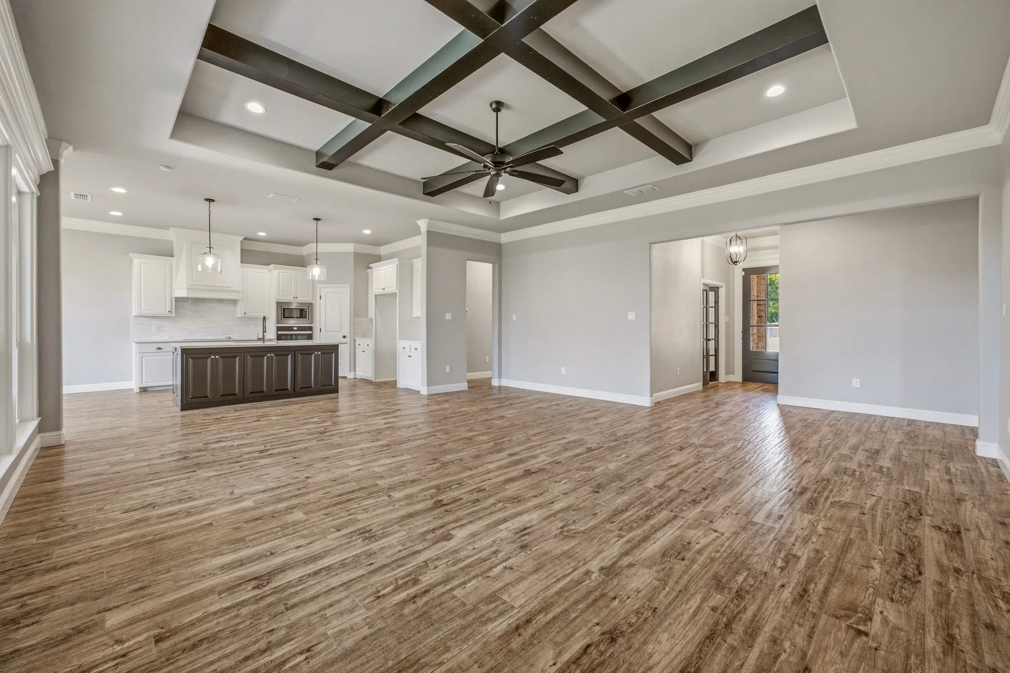 Single Family Residence For Sale in Parker County , 162 Breeders Drive, Willow Park, Texas 76087, 3 Bedroom, 2 Bathroom, 2 Garage spaces, 2,249 Sqft, built in 2023, mls#21328360, Real Estate Agent in Willow Park, Homes For Sale in Parker county, Homes For Sale in Willow Park, Realtor in Willow Park Texas, Real Estate Brokerage Independent Realty Texas, Luminita Cordes Realtor