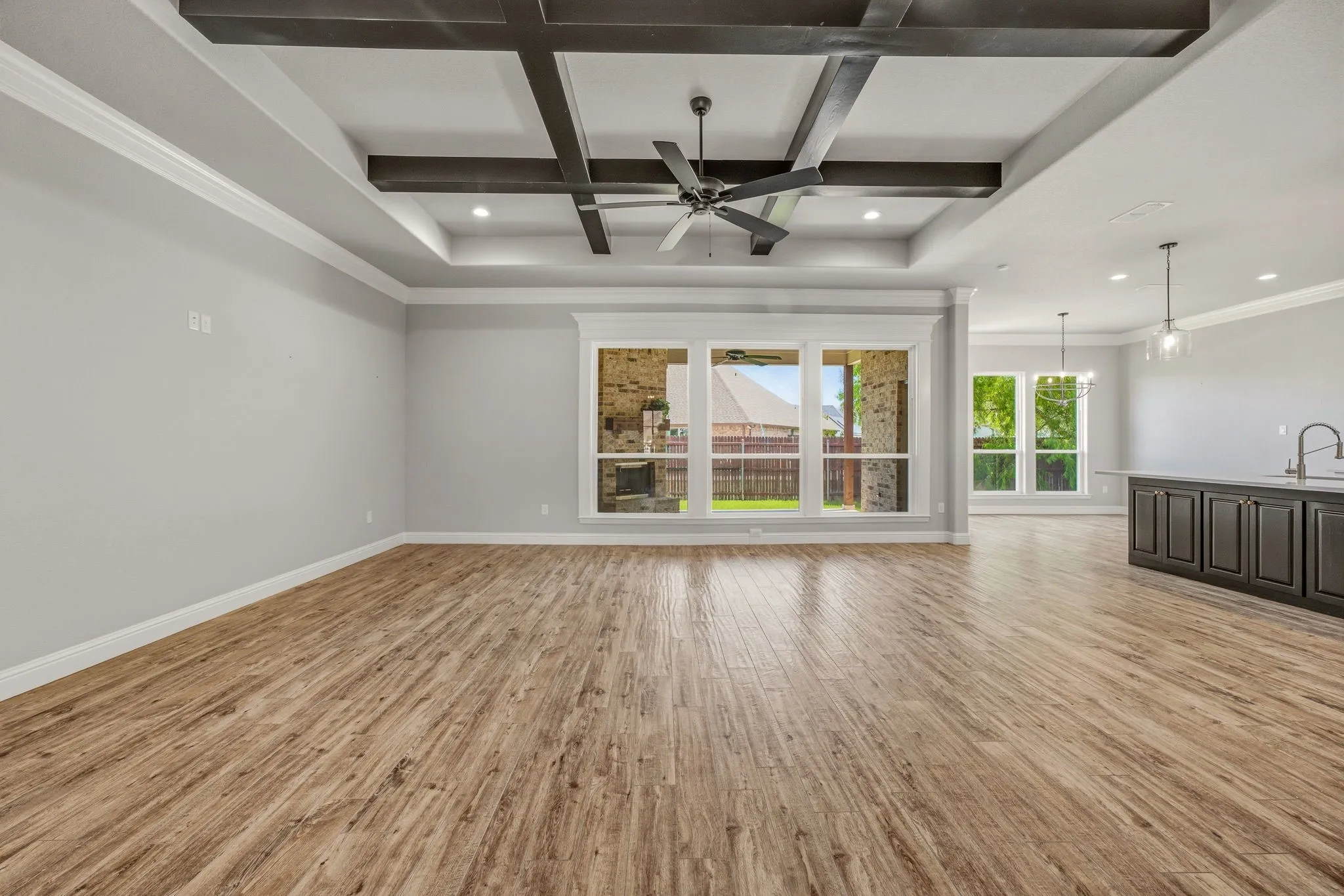 Single Family Residence For Sale in Parker County , 162 Breeders Drive, Willow Park, Texas 76087, 3 Bedroom, 2 Bathroom, 2 Garage spaces, 2,249 Sqft, built in 2023, mls#21328360, Real Estate Agent in Willow Park, Homes For Sale in Parker county, Homes For Sale in Willow Park, Realtor in Willow Park Texas, Real Estate Brokerage Independent Realty Texas, Luminita Cordes Realtor