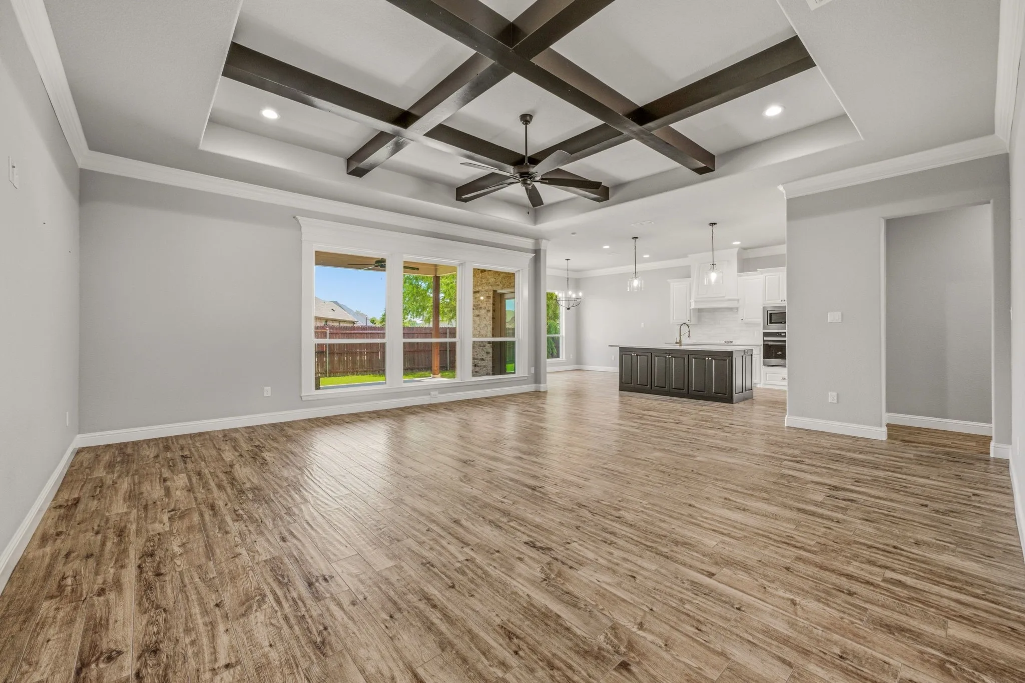 Single Family Residence For Sale in Parker County , 162 Breeders Drive, Willow Park, Texas 76087, 3 Bedroom, 2 Bathroom, 2 Garage spaces, 2,249 Sqft, built in 2023, mls#21328360, Real Estate Agent in Willow Park, Homes For Sale in Parker county, Homes For Sale in Willow Park, Realtor in Willow Park Texas, Real Estate Brokerage Independent Realty Texas, Luminita Cordes Realtor