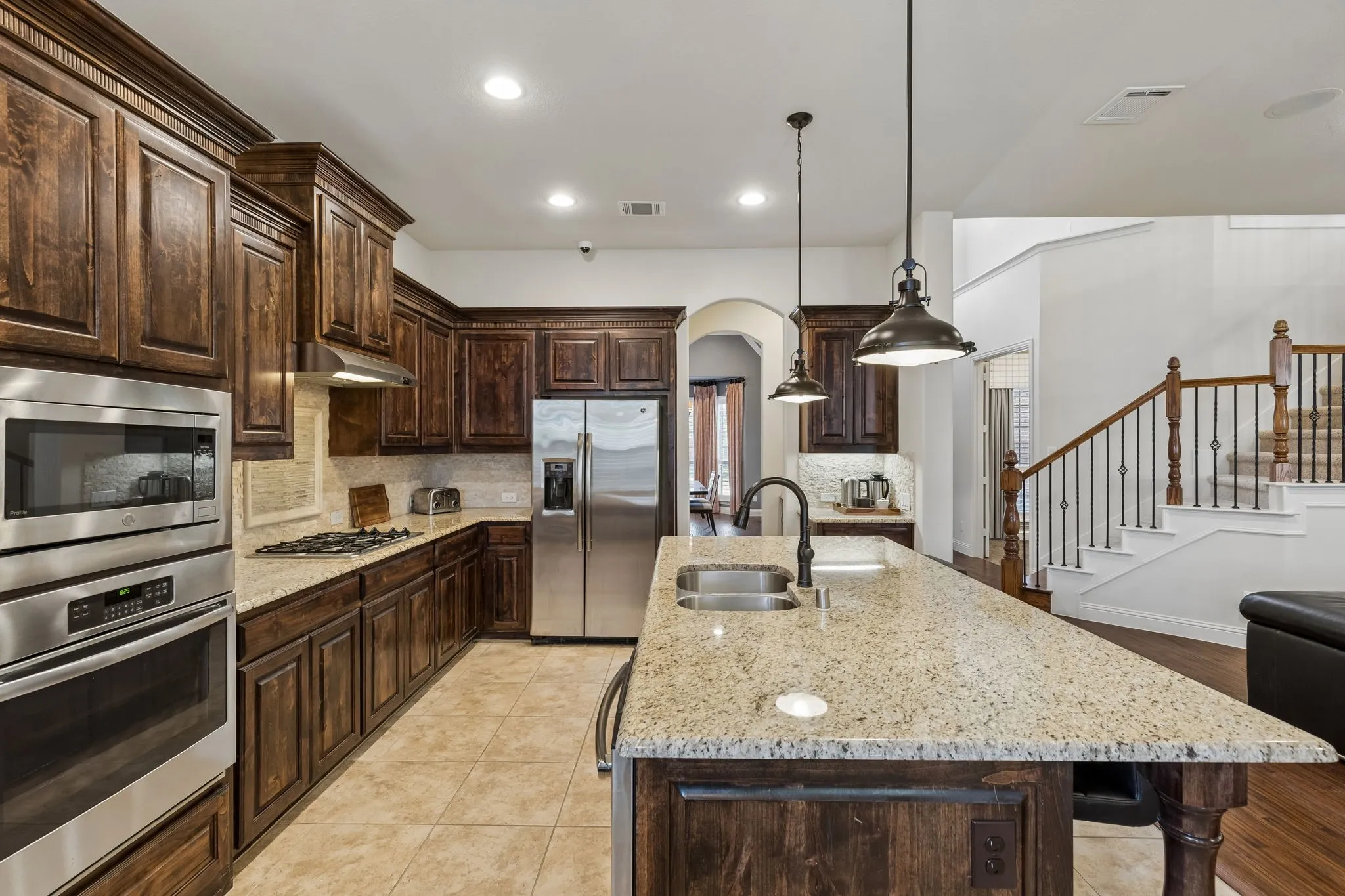 Single Family Residence For Sale in Collin County , 620 Paint Creek Court, Murphy, Texas 75094, 4 Bedroom, 4 Bathroom, 3 Garage spaces, 4,127 Sqft, built in 2011, mls#21327640, Real Estate Agent in Murphy, Homes For Sale in Collin county, Homes For Sale in Murphy, Realtor in Murphy Texas, Real Estate Brokerage Independent Realty Texas, Luminita Cordes Realtor