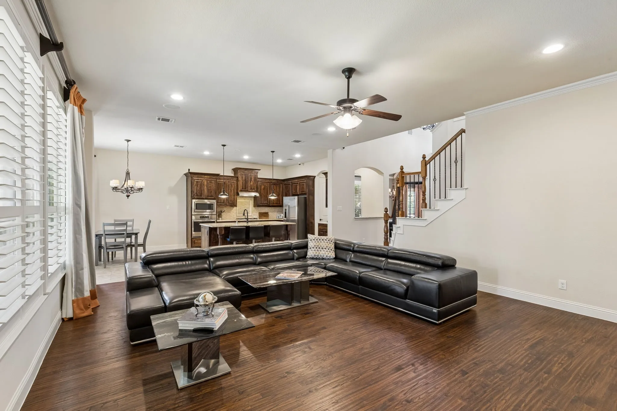Single Family Residence For Sale in Collin County , 620 Paint Creek Court, Murphy, Texas 75094, 4 Bedroom, 4 Bathroom, 3 Garage spaces, 4,127 Sqft, built in 2011, mls#21327640, Real Estate Agent in Murphy, Homes For Sale in Collin county, Homes For Sale in Murphy, Realtor in Murphy Texas, Real Estate Brokerage Independent Realty Texas, Luminita Cordes Realtor