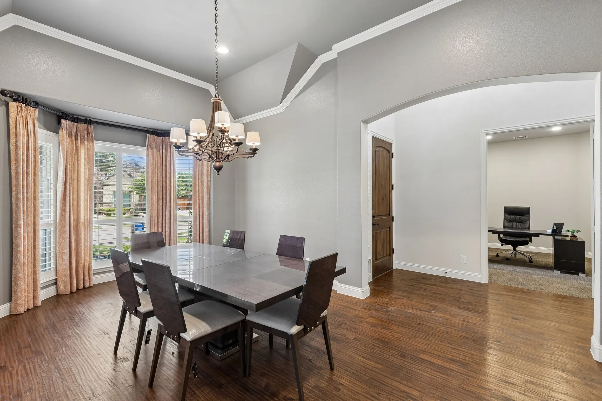 Single Family Residence For Sale in Collin County , 620 Paint Creek Court, Murphy, Texas 75094, 4 Bedroom, 4 Bathroom, 3 Garage spaces, 4,127 Sqft, built in 2011, mls#21327640, Real Estate Agent in Murphy, Homes For Sale in Collin county, Homes For Sale in Murphy, Realtor in Murphy Texas, Real Estate Brokerage Independent Realty Texas, Luminita Cordes Realtor