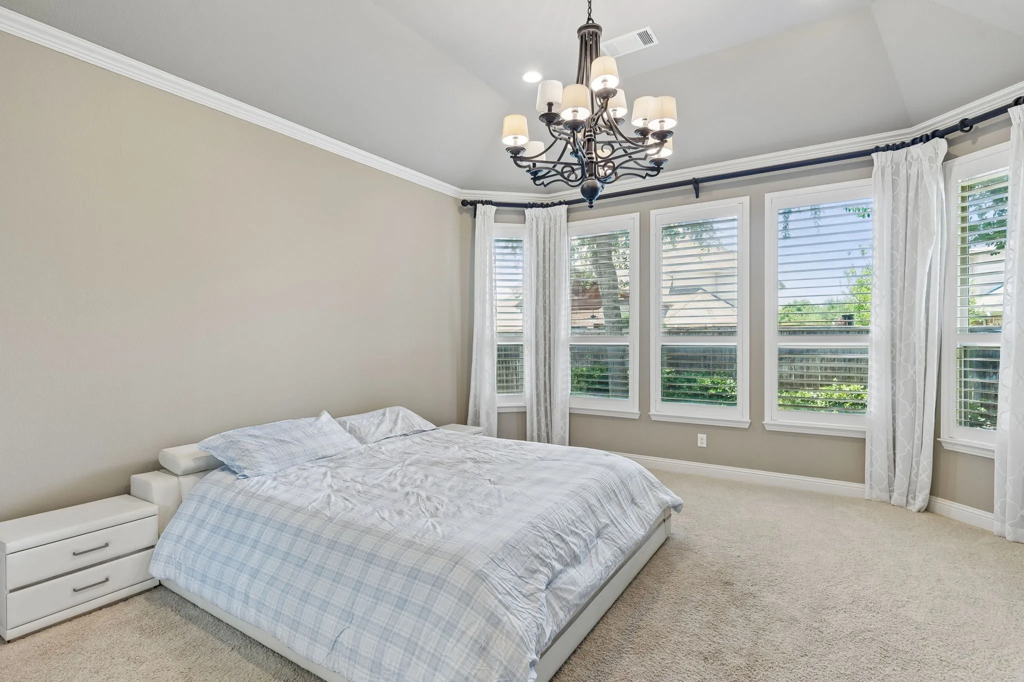 Single Family Residence For Sale in Collin County , 620 Paint Creek Court, Murphy, Texas 75094, 4 Bedroom, 4 Bathroom, 3 Garage spaces, 4,127 Sqft, built in 2011, mls#21327640, Real Estate Agent in Murphy, Homes For Sale in Collin county, Homes For Sale in Murphy, Realtor in Murphy Texas, Real Estate Brokerage Independent Realty Texas, Luminita Cordes Realtor