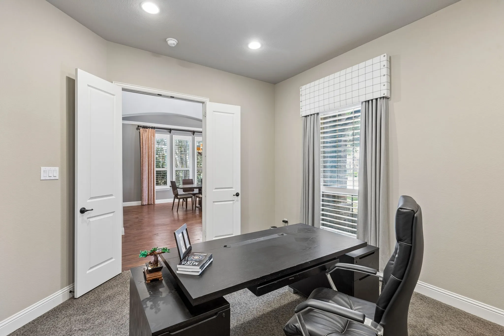 Single Family Residence For Sale in Collin County , 620 Paint Creek Court, Murphy, Texas 75094, 4 Bedroom, 4 Bathroom, 3 Garage spaces, 4,127 Sqft, built in 2011, mls#21327640, Real Estate Agent in Murphy, Homes For Sale in Collin county, Homes For Sale in Murphy, Realtor in Murphy Texas, Real Estate Brokerage Independent Realty Texas, Luminita Cordes Realtor