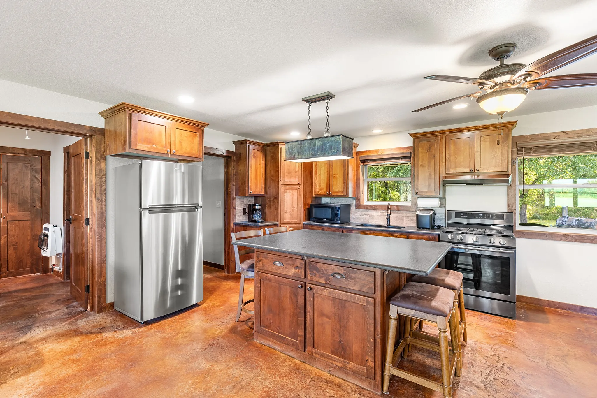 Farm For Sale in Jack County , 10371 State Hwy 148, Jacksboro, Texas 76458, 2 Bedrooms, 1 Bathroom, Garage spaces, 1,200 Sqft, built in 2019, Price $825,000, mls#21328379, Real Estate Agent in Jacksboro, Homes For Sale in Jack county, Homes For Sale in Jacksboro, Realtor in Jacksboro Texas, Real Estate Brokerage Independent Realty Texas, Luminita Cordes Realtor