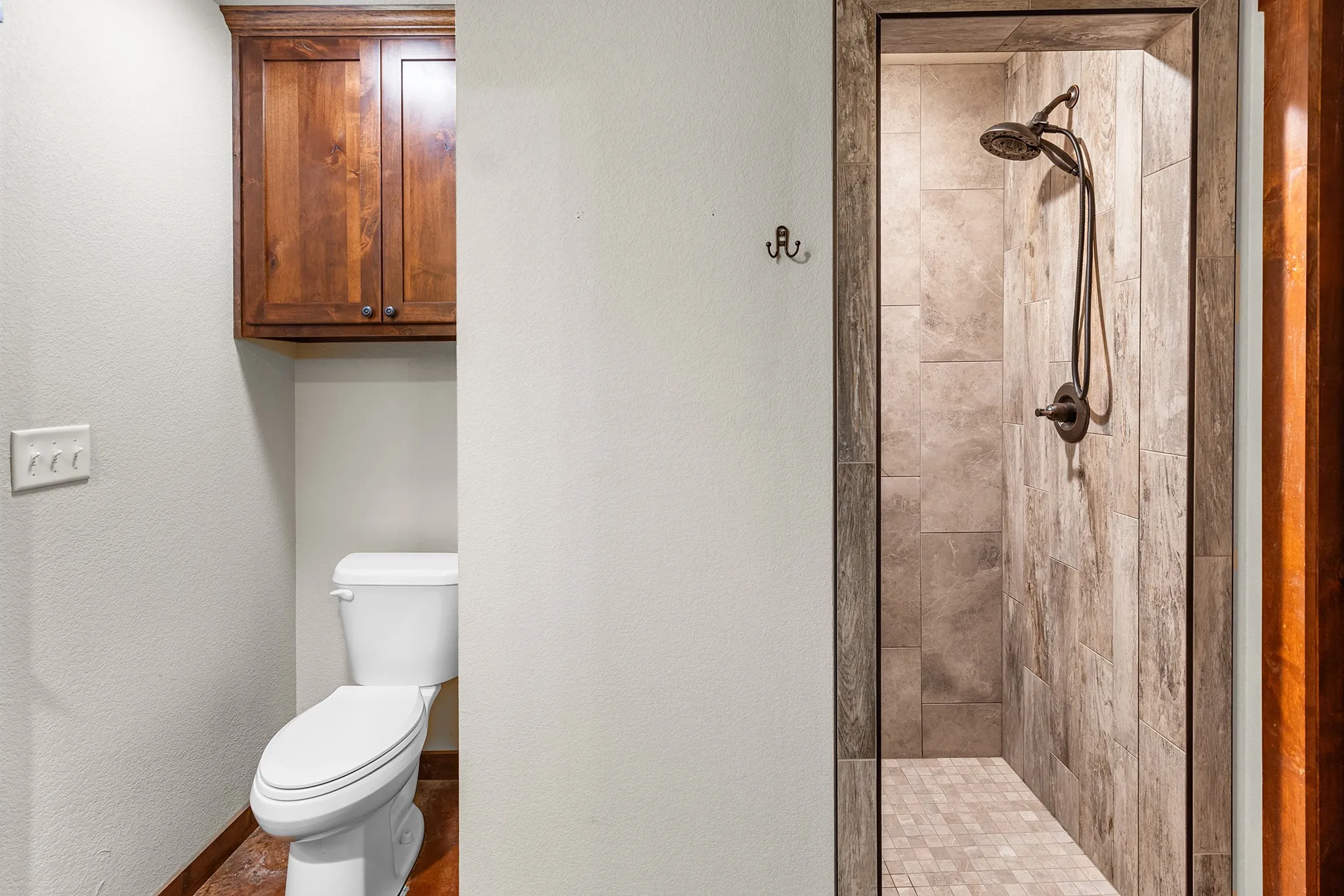 Farm For Sale in Jack County , 10371 State Hwy 148, Jacksboro, Texas 76458, 2 Bedrooms, 1 Bathroom, Garage spaces, 1,200 Sqft, built in 2019, Price $825,000, mls#21328379, Real Estate Agent in Jacksboro, Homes For Sale in Jack county, Homes For Sale in Jacksboro, Realtor in Jacksboro Texas, Real Estate Brokerage Independent Realty Texas, Luminita Cordes Realtor