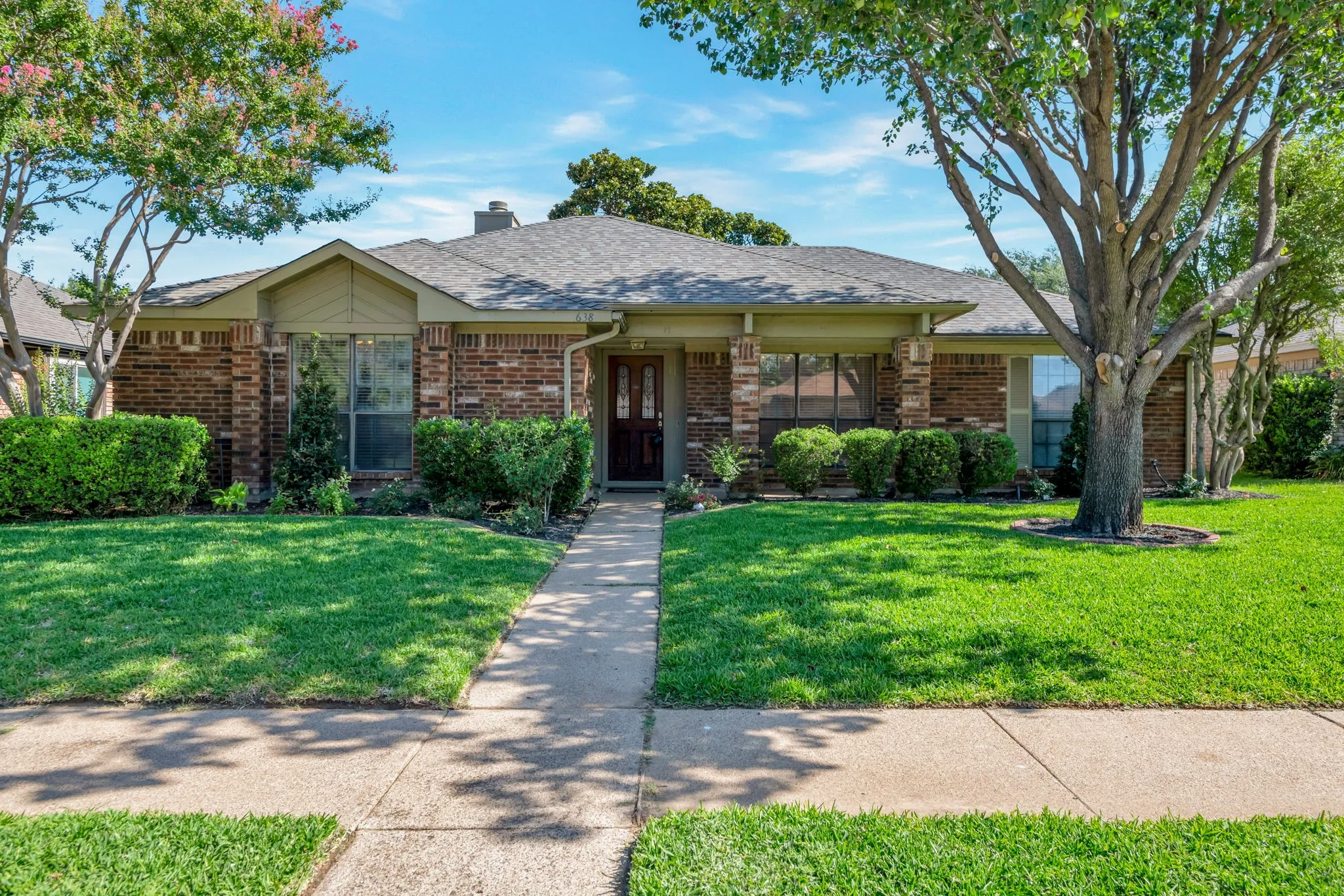 Single Family Residence For Sale in Dallas County , 638 Duncan Drive, Coppell, Texas 75019, 3 Bedroom, 2 Bathroom, 2 Garage spaces, 1,776 Sqft, built in 1985, mls#21328354, Real Estate Agent in Coppell, Homes For Sale in Dallas county, Homes For Sale in Coppell, Realtor in Coppell Texas, Real Estate Brokerage Independent Realty Texas, Luminita Cordes Realtor
