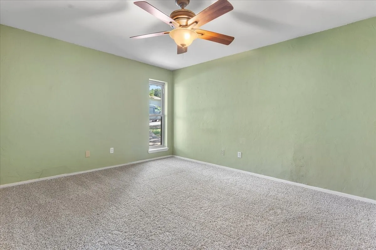 Single Family Residence For Sale in Denton County , 1820 Green Ridge Court, Carrollton, Texas 75007, 3 Bedroom, 2 Bathroom, 2 Garage spaces, 1,609 Sqft, built in 1977, mls#21328075, Real Estate Agent in Carrollton, Homes For Sale in Denton county, Homes For Sale in Carrollton, Realtor in Carrollton Texas, Real Estate Brokerage Independent Realty Texas, Luminita Cordes Realtor