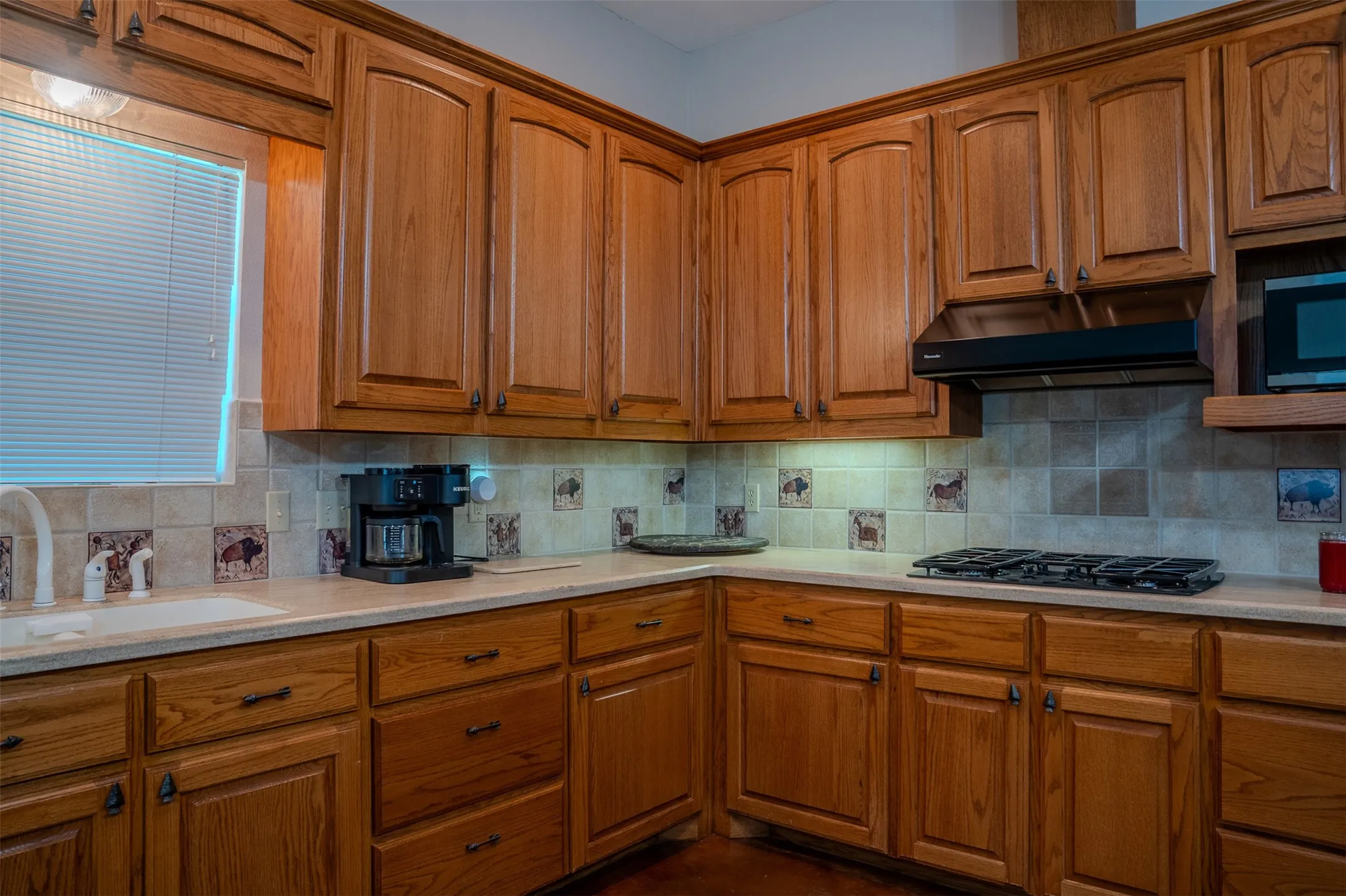 Single Family Residence For Sale in Cass County , 263 County Road 1602, Linden, Texas 75562, 5 Bedroom, 4 Bathroom, 2 Garage spaces, 3,861 Sqft, built in 2002, mls#21328387, Real Estate Agent in Linden, Homes For Sale in Cass county, Homes For Sale in Linden, Realtor in Linden Texas, Real Estate Brokerage Independent Realty Texas, Luminita Cordes Realtor