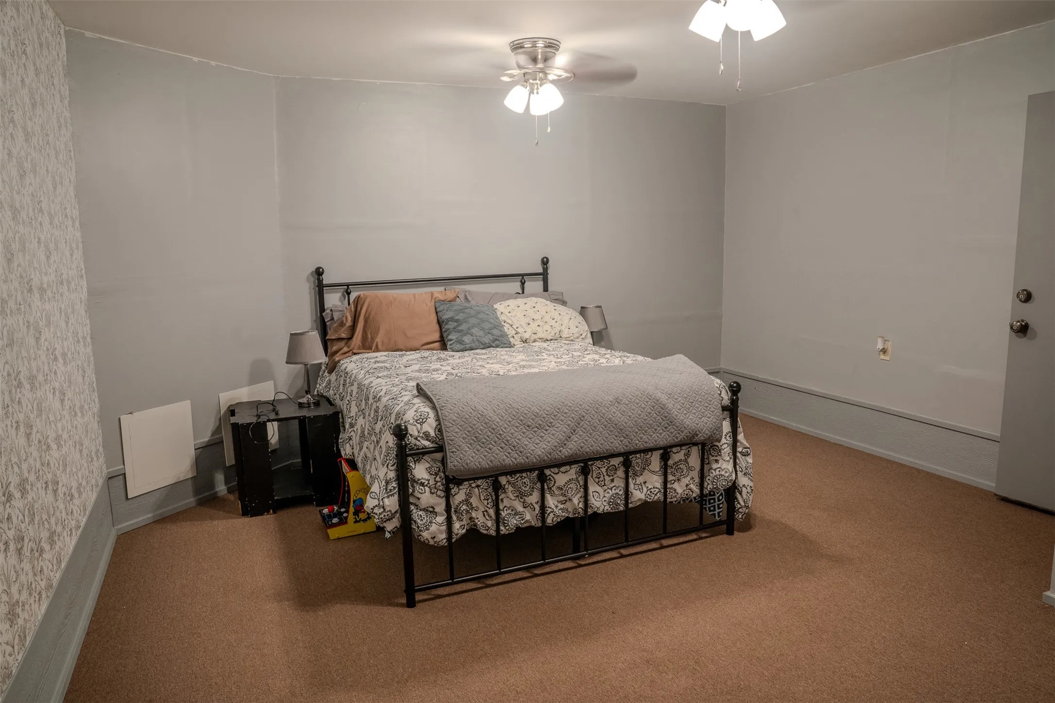 Single Family Residence For Sale in Cass County , 263 County Road 1602, Linden, Texas 75562, 5 Bedroom, 4 Bathroom, 2 Garage spaces, 3,861 Sqft, built in 2002, mls#21328387, Real Estate Agent in Linden, Homes For Sale in Cass county, Homes For Sale in Linden, Realtor in Linden Texas, Real Estate Brokerage Independent Realty Texas, Luminita Cordes Realtor