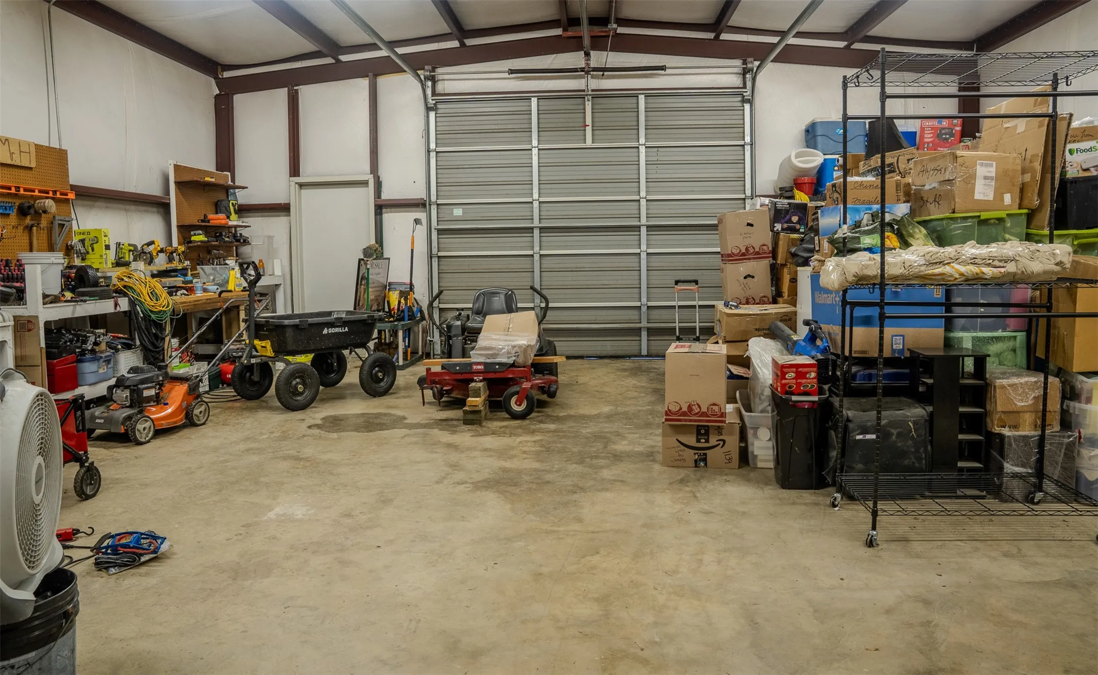 Single Family Residence For Sale in Cass County , 263 County Road 1602, Linden, Texas 75562, 5 Bedroom, 4 Bathroom, 2 Garage spaces, 3,861 Sqft, built in 2002, mls#21328387, Real Estate Agent in Linden, Homes For Sale in Cass county, Homes For Sale in Linden, Realtor in Linden Texas, Real Estate Brokerage Independent Realty Texas, Luminita Cordes Realtor