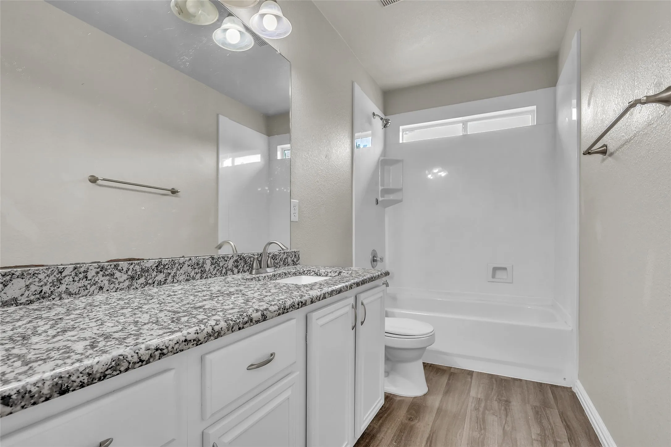 Single Family Residence For Sale in Denton County , 9810 Birch Drive, Providence Village, Texas 76227, 4 Bedroom, 3 Bathroom, 2 Garage spaces, 1,944 Sqft, built in 2002, mls#21328389, Real Estate Agent in Providence Village, Homes For Sale in Denton county, Homes For Sale in Providence Village, Realtor in Providence Village Texas, Real Estate Brokerage Independent Realty Texas, Luminita Cordes Realtor