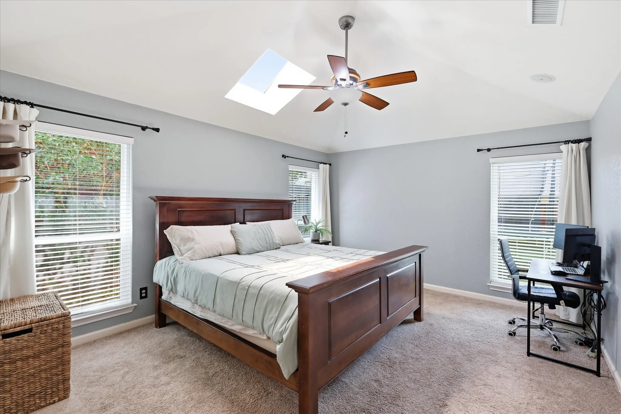 Single Family Residence For Sale in Tarrant County , 5936 Sundown Drive, Watauga, Texas 76148, 3 Bedroom, 2 Bathroom, 2 Garage spaces, 1,652 Sqft, built in 1989, mls#21328385, Real Estate Agent in Watauga, Homes For Sale in Tarrant county, Homes For Sale in Watauga, Realtor in Watauga Texas, Real Estate Brokerage Independent Realty Texas, Luminita Cordes Realtor