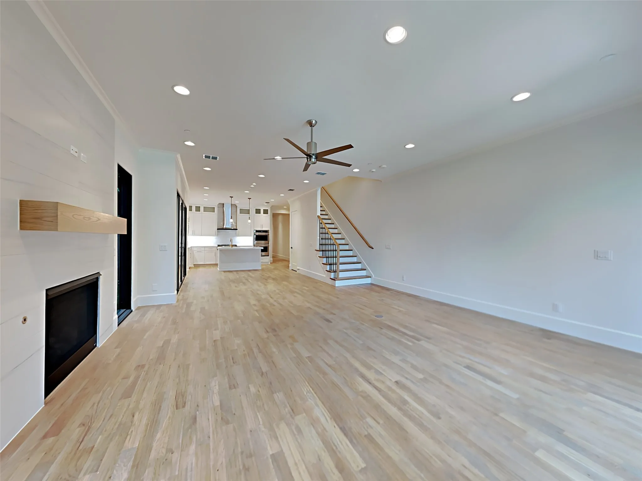 Single Family Residence For Rent in Dallas County , 4417 Emerson Avenue, University Park, Texas 75205, 5 Bedroom, 5 Bathroom, 2 Garage spaces, 3,628 Sqft, built in 1937, mls#21328392, Real Estate Agent in University Park, Homes For Rent in Dallas county, Homes For Rent in University Park, Realtor in University Park Texas, Real Estate Brokerage Independent Realty Texas, Luminita Cordes Realtor