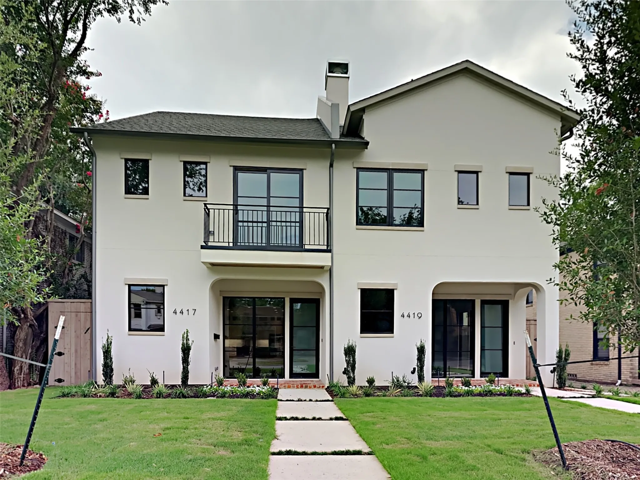 Single Family Residence For Rent in Dallas County , 4417 Emerson Avenue, University Park, Texas 75205, 5 Bedroom, 5 Bathroom, 2 Garage spaces, 3,628 Sqft, built in 1937, mls#21328392, Real Estate Agent in University Park, Homes For Rent in Dallas county, Homes For Rent in University Park, Realtor in University Park Texas, Real Estate Brokerage Independent Realty Texas, Luminita Cordes Realtor