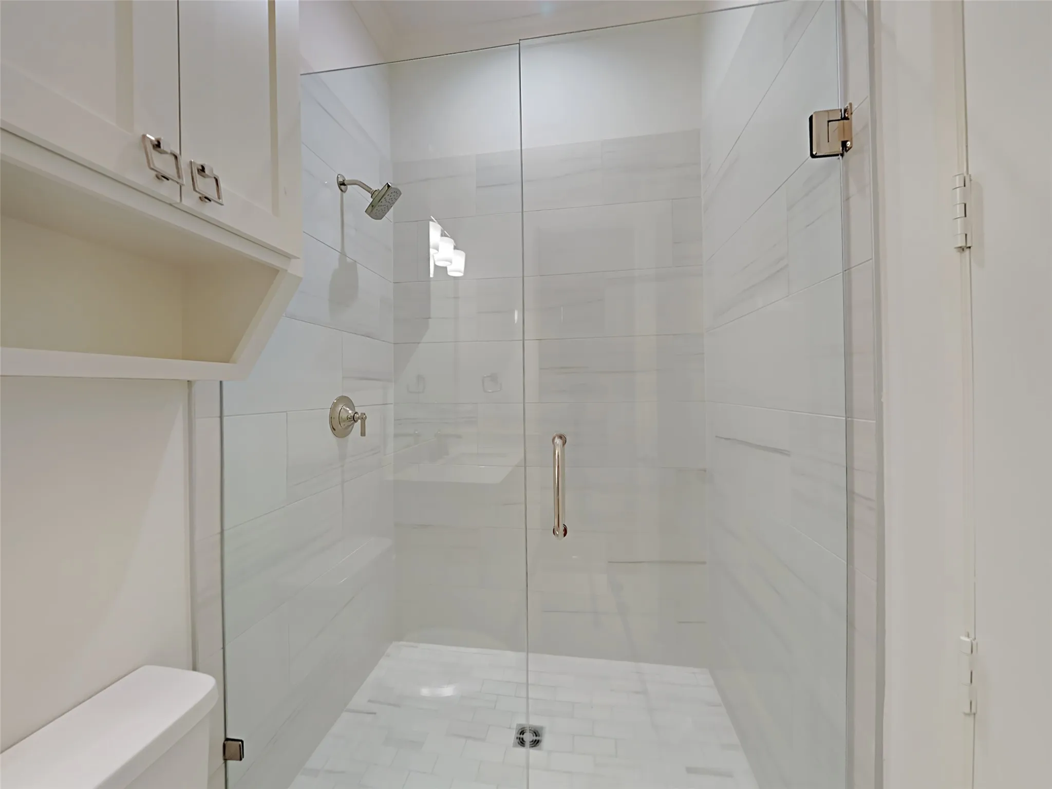 Single Family Residence For Rent in Dallas County , 4417 Emerson Avenue, University Park, Texas 75205, 5 Bedroom, 5 Bathroom, 2 Garage spaces, 3,628 Sqft, built in 1937, mls#21328392, Real Estate Agent in University Park, Homes For Rent in Dallas county, Homes For Rent in University Park, Realtor in University Park Texas, Real Estate Brokerage Independent Realty Texas, Luminita Cordes Realtor