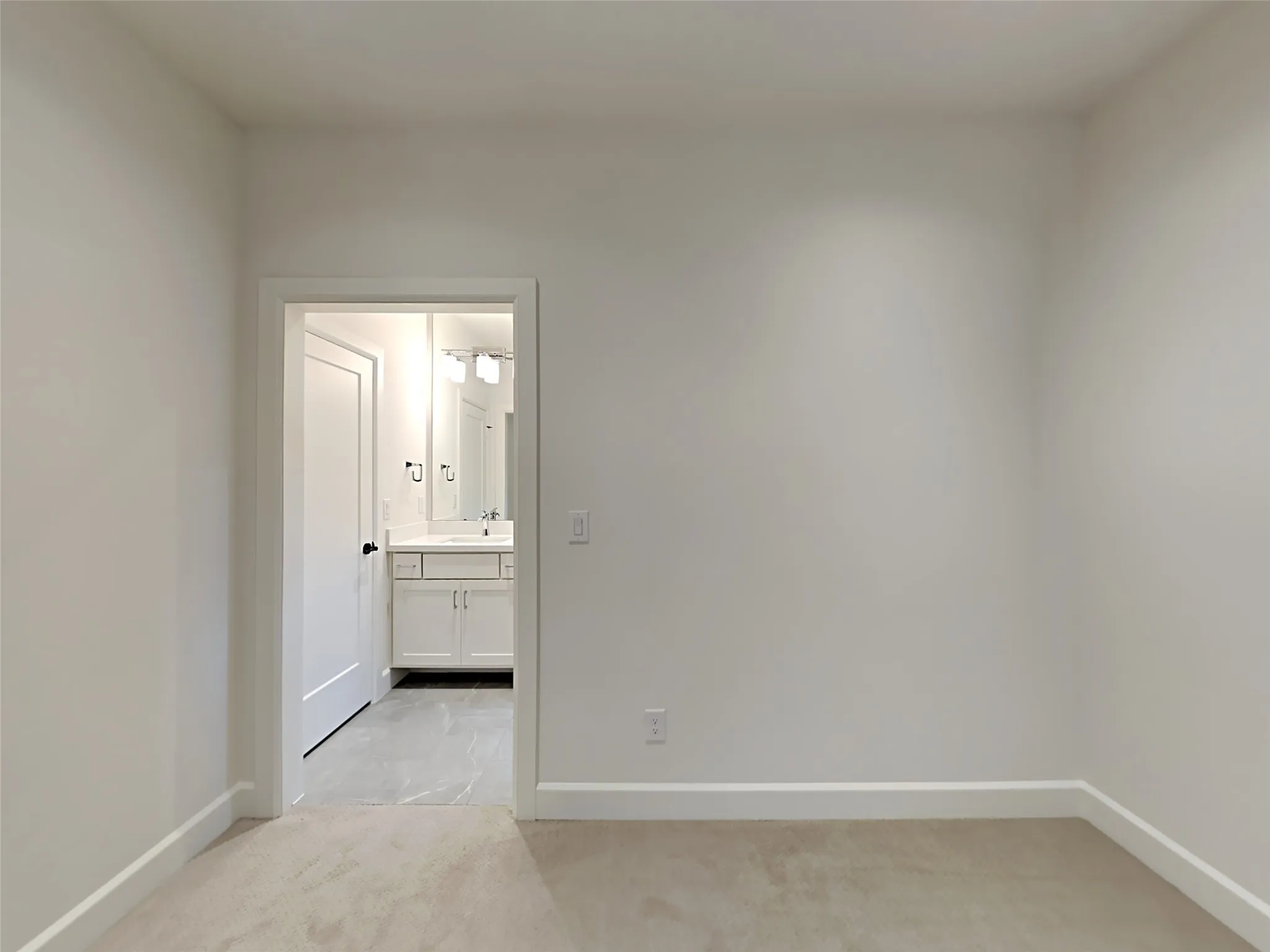 Single Family Residence For Rent in Dallas County , 4417 Emerson Avenue, University Park, Texas 75205, 5 Bedroom, 5 Bathroom, 2 Garage spaces, 3,628 Sqft, built in 1937, mls#21328392, Real Estate Agent in University Park, Homes For Rent in Dallas county, Homes For Rent in University Park, Realtor in University Park Texas, Real Estate Brokerage Independent Realty Texas, Luminita Cordes Realtor