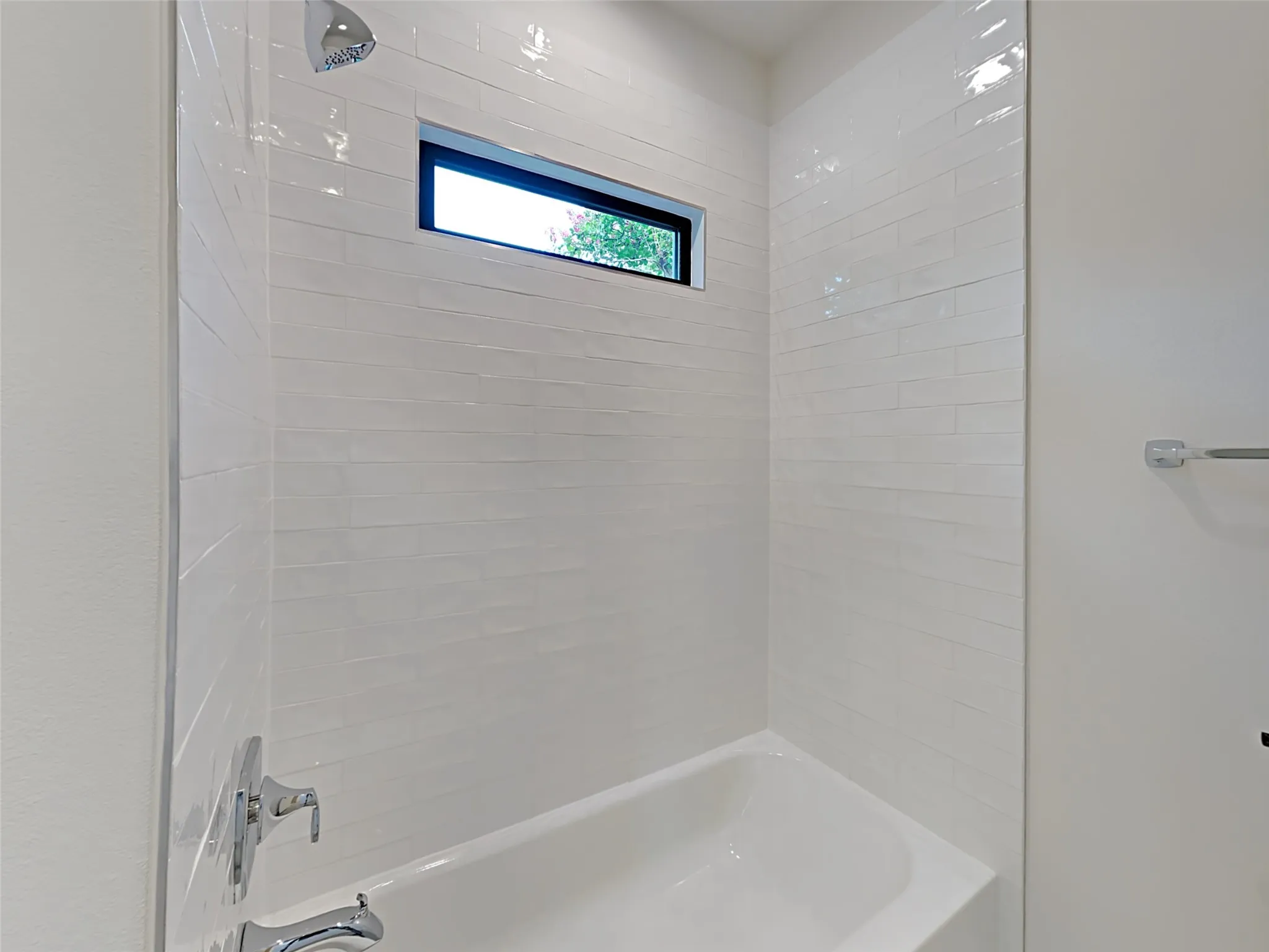 Single Family Residence For Rent in Dallas County , 4417 Emerson Avenue, University Park, Texas 75205, 5 Bedroom, 5 Bathroom, 2 Garage spaces, 3,628 Sqft, built in 1937, mls#21328392, Real Estate Agent in University Park, Homes For Rent in Dallas county, Homes For Rent in University Park, Realtor in University Park Texas, Real Estate Brokerage Independent Realty Texas, Luminita Cordes Realtor