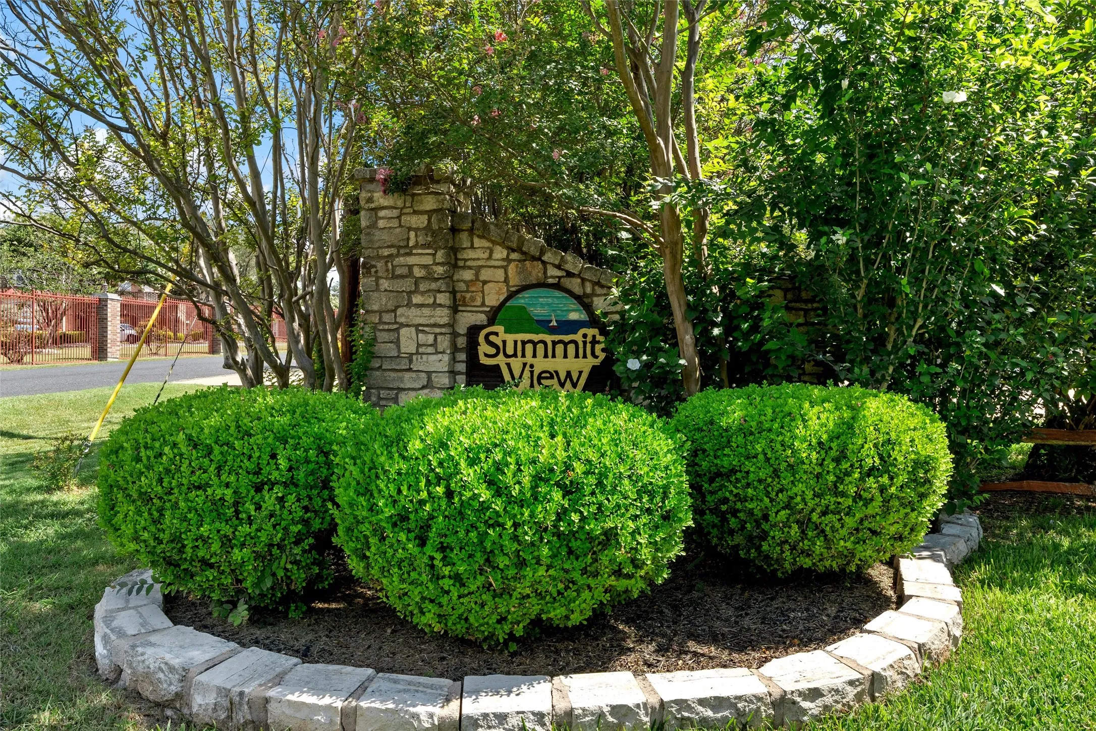 Single Family Residence For Sale in Bell County , 3401 Summit Circle, Belton, Texas 76513, 4 Bedroom, 3 Bathroom, 2 Garage spaces, 2,704 Sqft, built in 1986, mls#21316500, Real Estate Agent in Belton, Homes For Sale in Bell county, Homes For Sale in Belton, Realtor in Belton Texas, Real Estate Brokerage Independent Realty Texas, Luminita Cordes Realtor