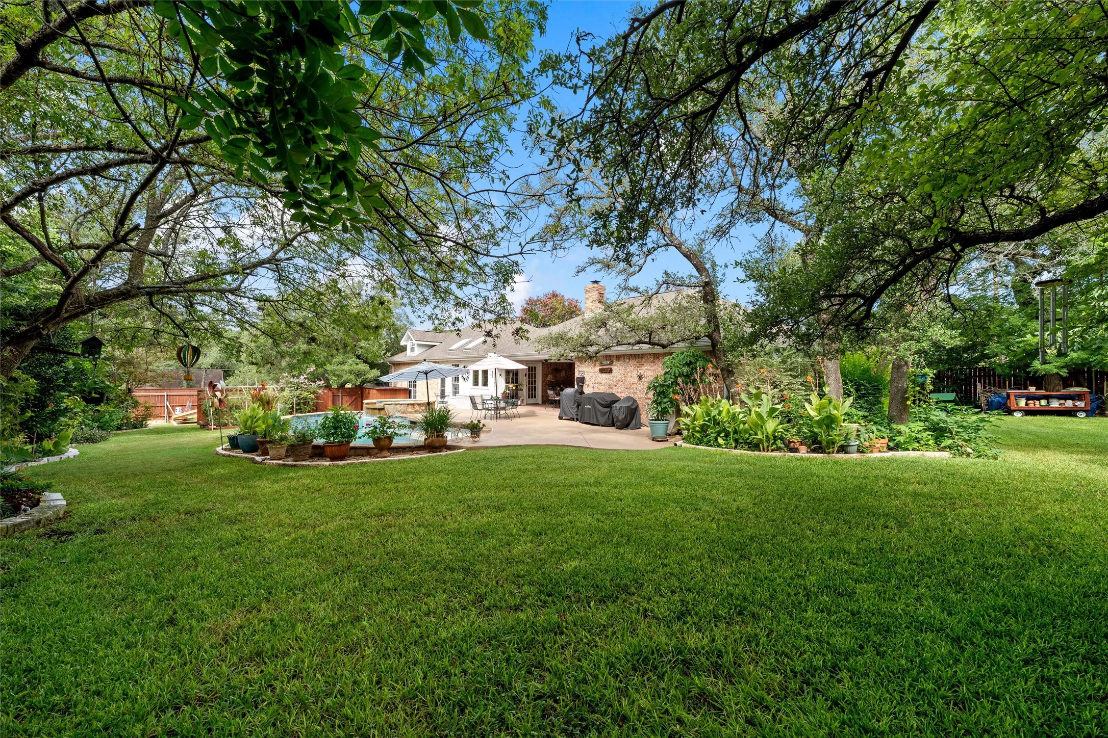 Single Family Residence For Sale in Bell County , 3401 Summit Circle, Belton, Texas 76513, 4 Bedroom, 3 Bathroom, 2 Garage spaces, 2,704 Sqft, built in 1986, mls#21316500, Real Estate Agent in Belton, Homes For Sale in Bell county, Homes For Sale in Belton, Realtor in Belton Texas, Real Estate Brokerage Independent Realty Texas, Luminita Cordes Realtor
