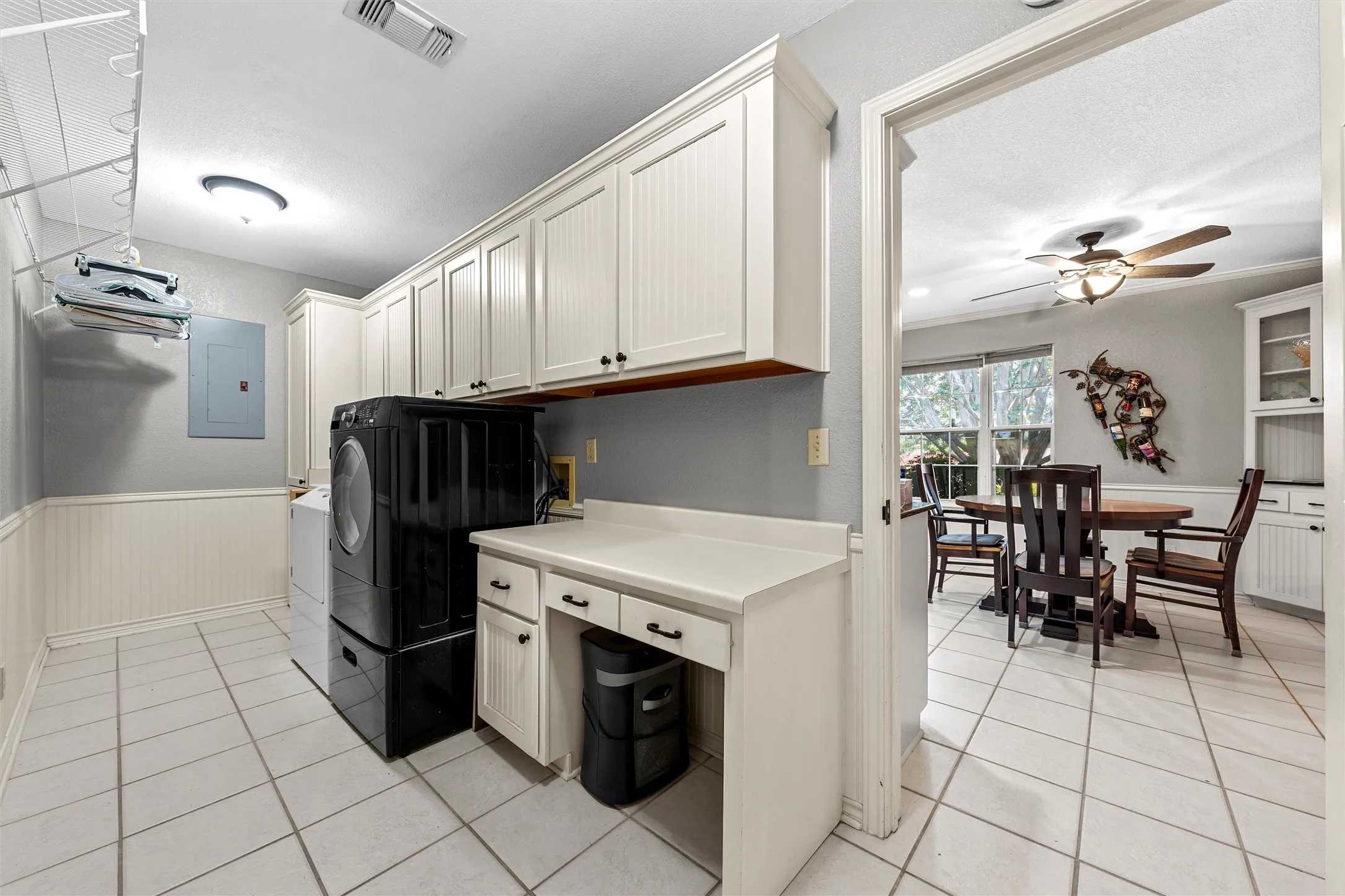 Single Family Residence For Sale in Bell County , 3401 Summit Circle, Belton, Texas 76513, 4 Bedroom, 3 Bathroom, 2 Garage spaces, 2,704 Sqft, built in 1986, mls#21316500, Real Estate Agent in Belton, Homes For Sale in Bell county, Homes For Sale in Belton, Realtor in Belton Texas, Real Estate Brokerage Independent Realty Texas, Luminita Cordes Realtor