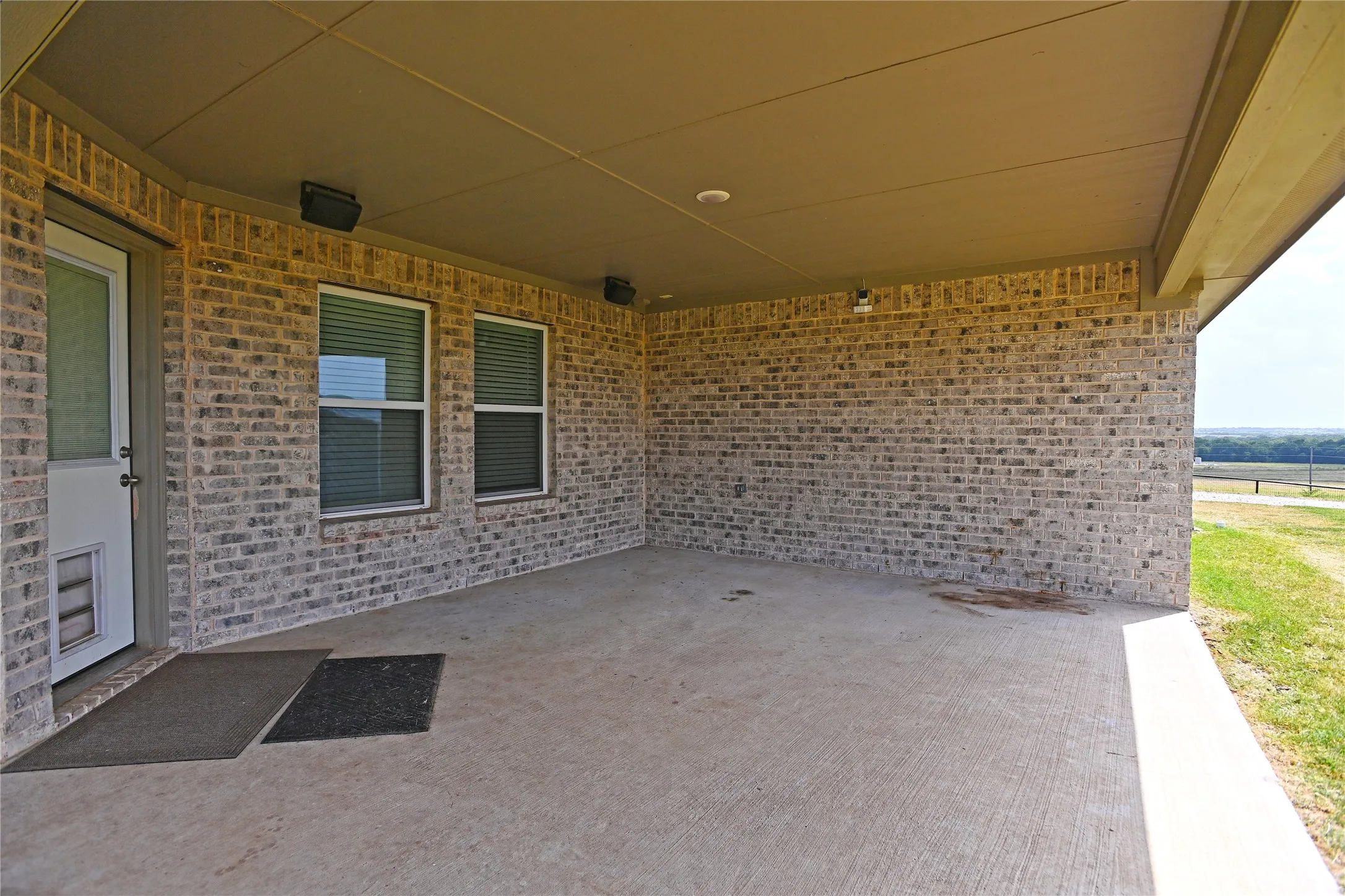 Single Family Residence For Sale in Denton County , 7409 Autumn Grove Lane, Ponder, Texas 76259, 4 Bedroom, 3 Bathroom, 3 Garage spaces, 2,719 Sqft, built in 2021, mls#21326973, Real Estate Agent in Ponder, Homes For Sale in Denton county, Homes For Sale in Ponder, Realtor in Ponder Texas, Real Estate Brokerage Independent Realty Texas, Luminita Cordes Realtor