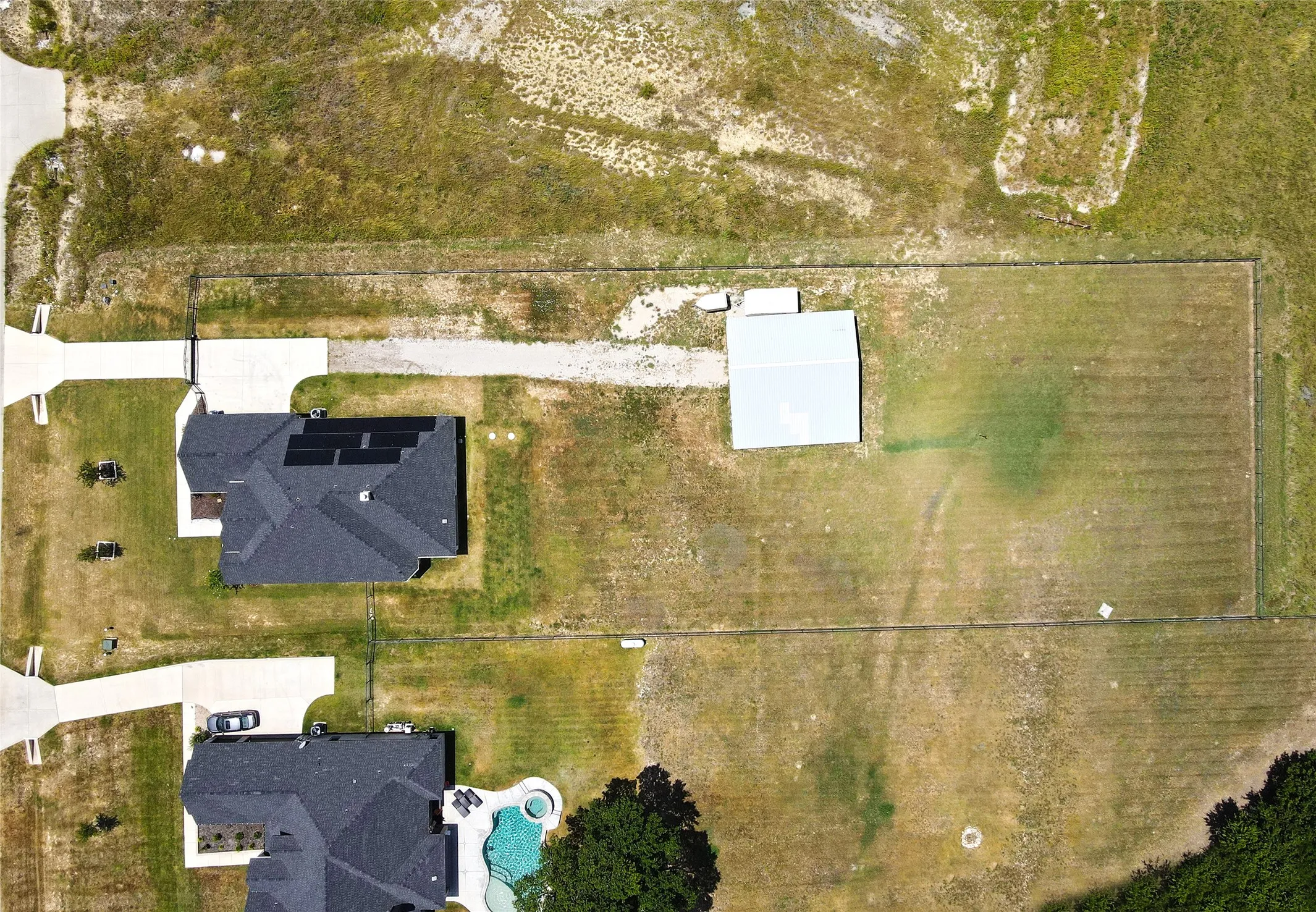 Single Family Residence For Sale in Denton County , 7409 Autumn Grove Lane, Ponder, Texas 76259, 4 Bedroom, 3 Bathroom, 3 Garage spaces, 2,719 Sqft, built in 2021, mls#21326973, Real Estate Agent in Ponder, Homes For Sale in Denton county, Homes For Sale in Ponder, Realtor in Ponder Texas, Real Estate Brokerage Independent Realty Texas, Luminita Cordes Realtor