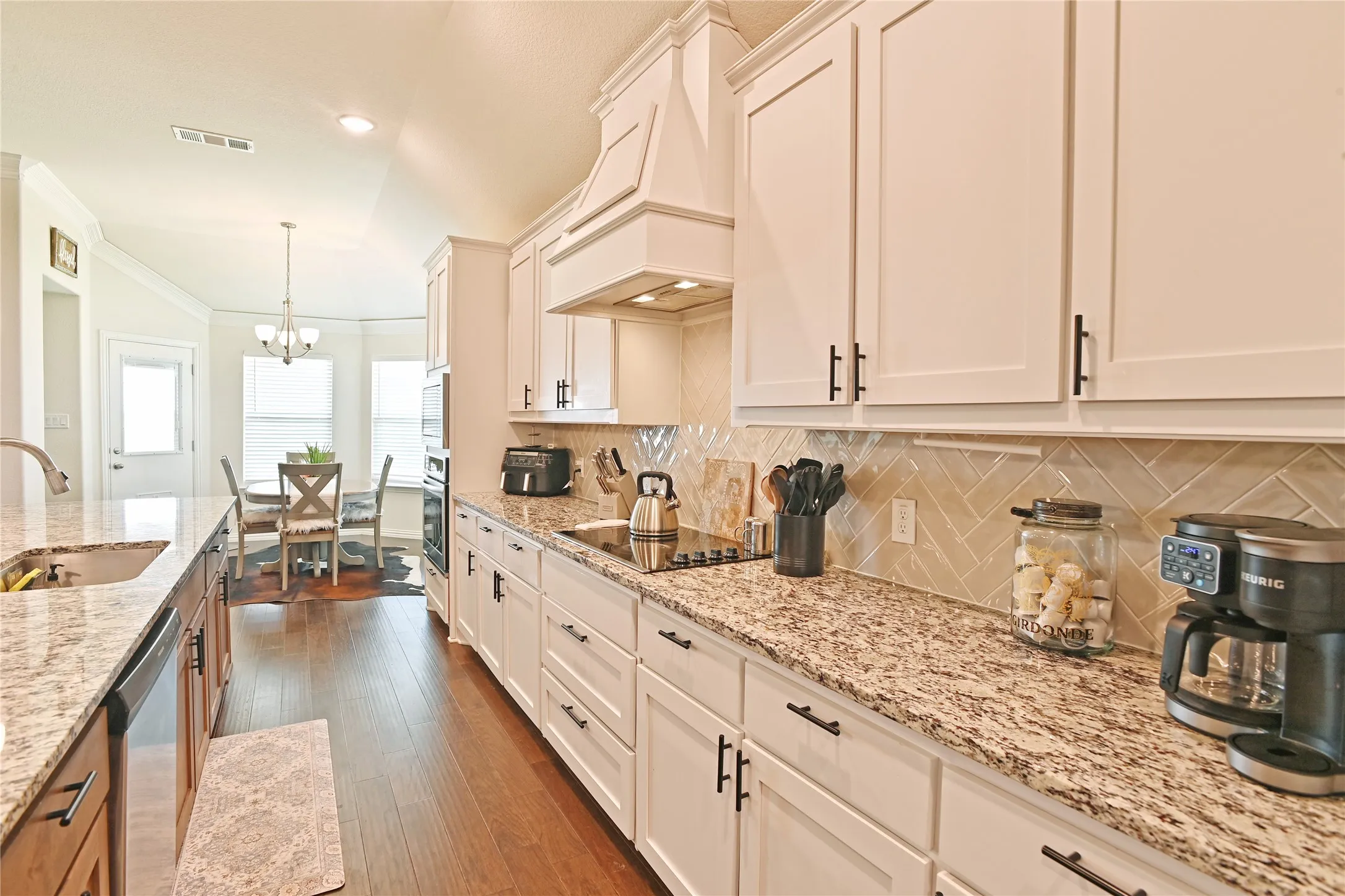 Single Family Residence For Sale in Denton County , 7409 Autumn Grove Lane, Ponder, Texas 76259, 4 Bedroom, 3 Bathroom, 3 Garage spaces, 2,719 Sqft, built in 2021, mls#21326973, Real Estate Agent in Ponder, Homes For Sale in Denton county, Homes For Sale in Ponder, Realtor in Ponder Texas, Real Estate Brokerage Independent Realty Texas, Luminita Cordes Realtor