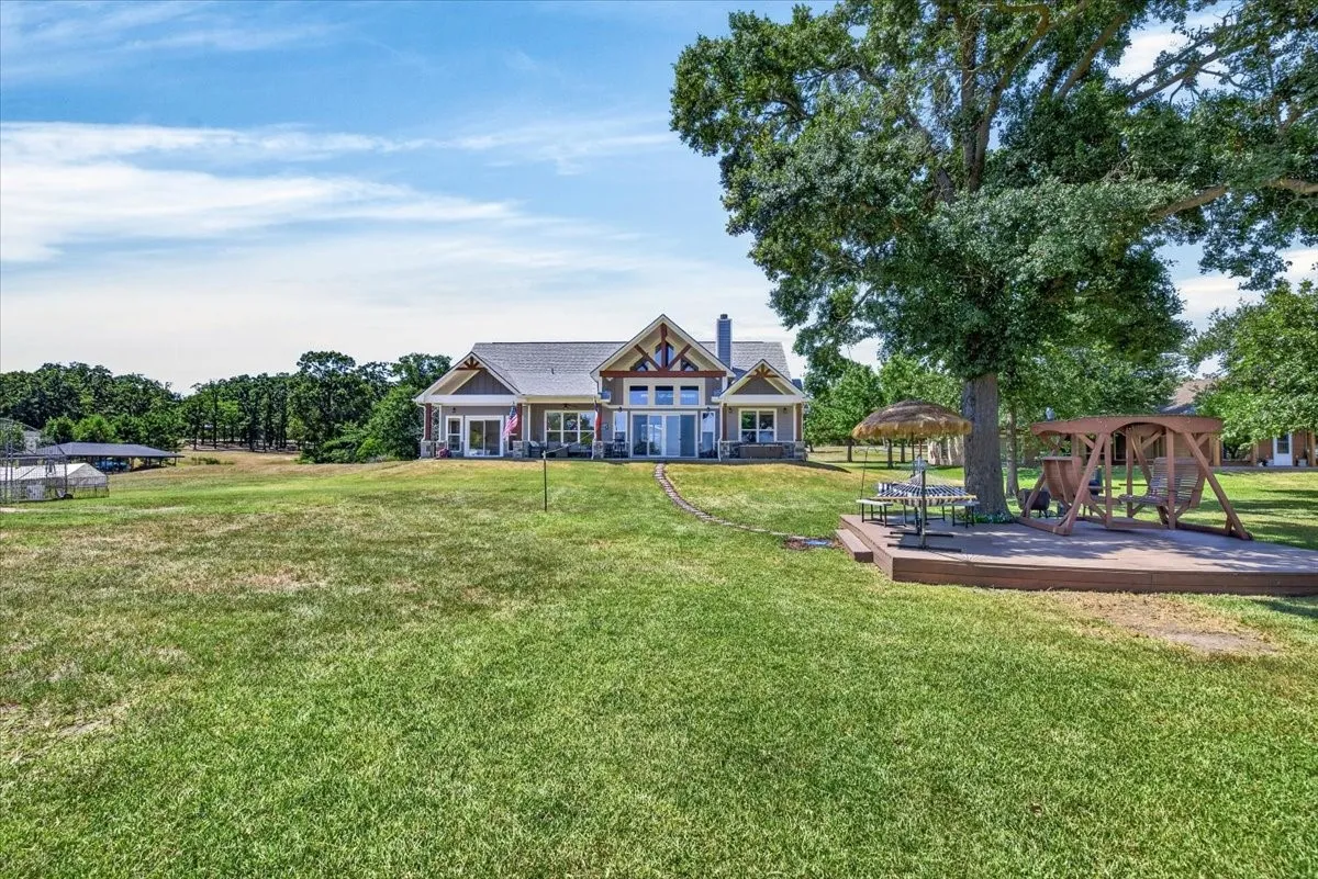 Single Family Residence For Sale in Henderson County , 14349 Goliad Drive, Log Cabin, Texas 75148, 3 Bedroom, 2 Bathroom, 2 Garage spaces, 2,246 Sqft, built in 2019, mls#21328397, Real Estate Agent in Log Cabin, Homes For Sale in Henderson county, Homes For Sale in Log Cabin, Realtor in Log Cabin Texas, Real Estate Brokerage Independent Realty Texas, Luminita Cordes Realtor