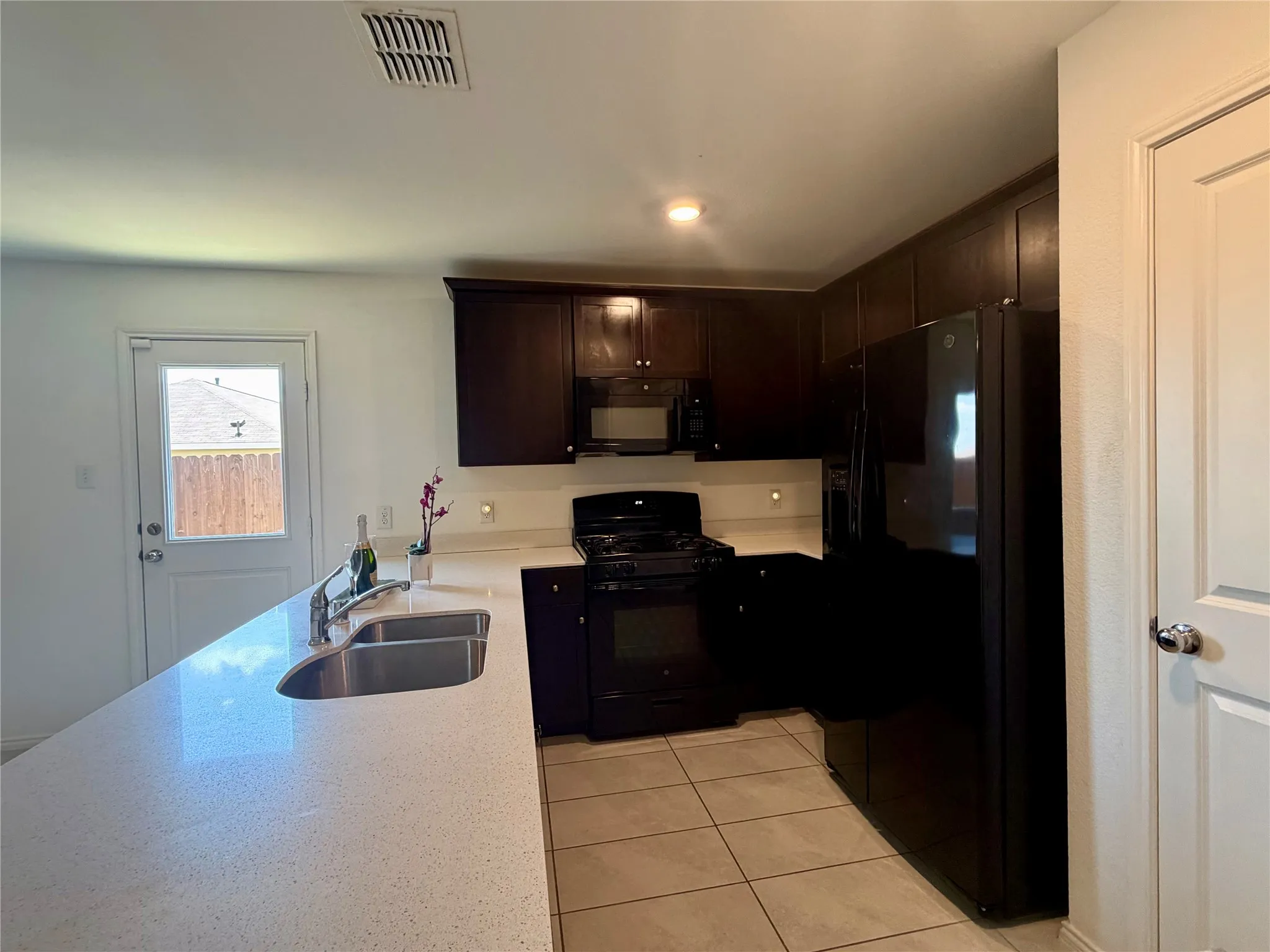 Single Family Residence For Sale in Kaufman County , 6010 Determine Lane, Forney, Texas 75126, 3 Bedroom, 2 Bathroom, 2 Garage spaces, 1,266 Sqft, built in 2022, Price $225,000, mls#21328401, Real Estate Agent in Forney, Homes For Sale in Kaufman county, Homes For Sale in Forney, Realtor in Forney Texas, Real Estate Brokerage Independent Realty Texas, Luminita Cordes Realtor