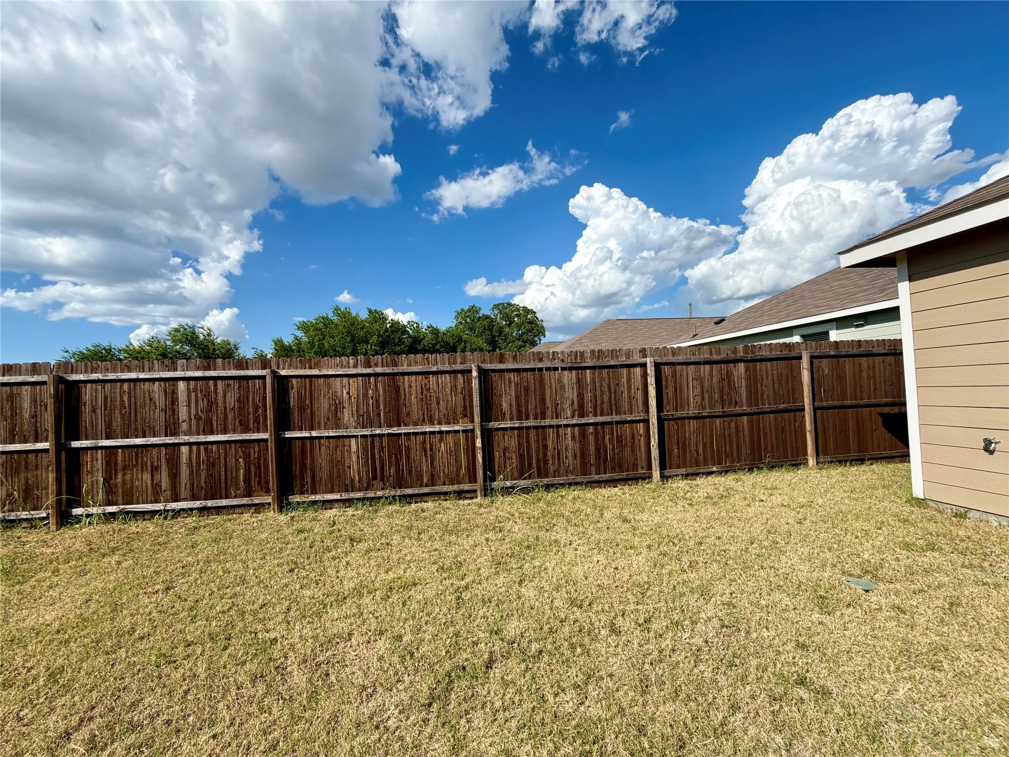 Single Family Residence For Sale in Kaufman County , 6010 Determine Lane, Forney, Texas 75126, 3 Bedroom, 2 Bathroom, 2 Garage spaces, 1,266 Sqft, built in 2022, Price $225,000, mls#21328401, Real Estate Agent in Forney, Homes For Sale in Kaufman county, Homes For Sale in Forney, Realtor in Forney Texas, Real Estate Brokerage Independent Realty Texas, Luminita Cordes Realtor
