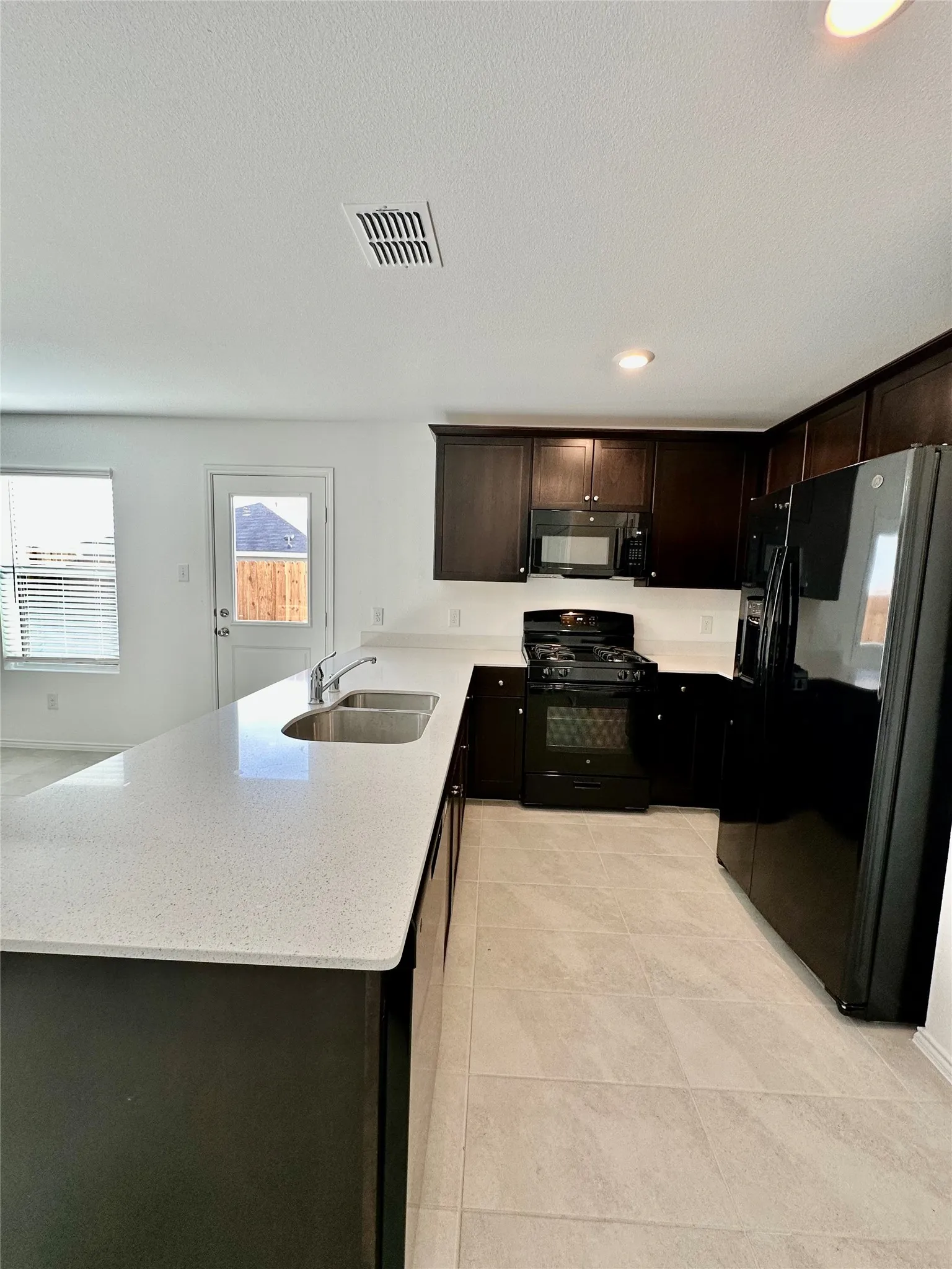 Single Family Residence For Sale in Kaufman County , 6010 Determine Lane, Forney, Texas 75126, 3 Bedroom, 2 Bathroom, 2 Garage spaces, 1,266 Sqft, built in 2022, Price $225,000, mls#21328401, Real Estate Agent in Forney, Homes For Sale in Kaufman county, Homes For Sale in Forney, Realtor in Forney Texas, Real Estate Brokerage Independent Realty Texas, Luminita Cordes Realtor