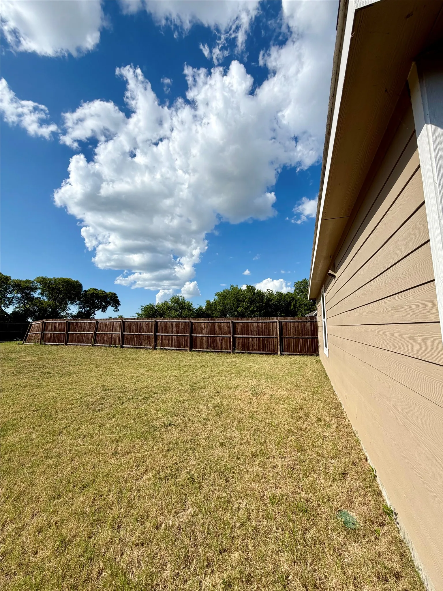 Single Family Residence For Sale in Kaufman County , 6010 Determine Lane, Forney, Texas 75126, 3 Bedroom, 2 Bathroom, 2 Garage spaces, 1,266 Sqft, built in 2022, Price $225,000, mls#21328401, Real Estate Agent in Forney, Homes For Sale in Kaufman county, Homes For Sale in Forney, Realtor in Forney Texas, Real Estate Brokerage Independent Realty Texas, Luminita Cordes Realtor