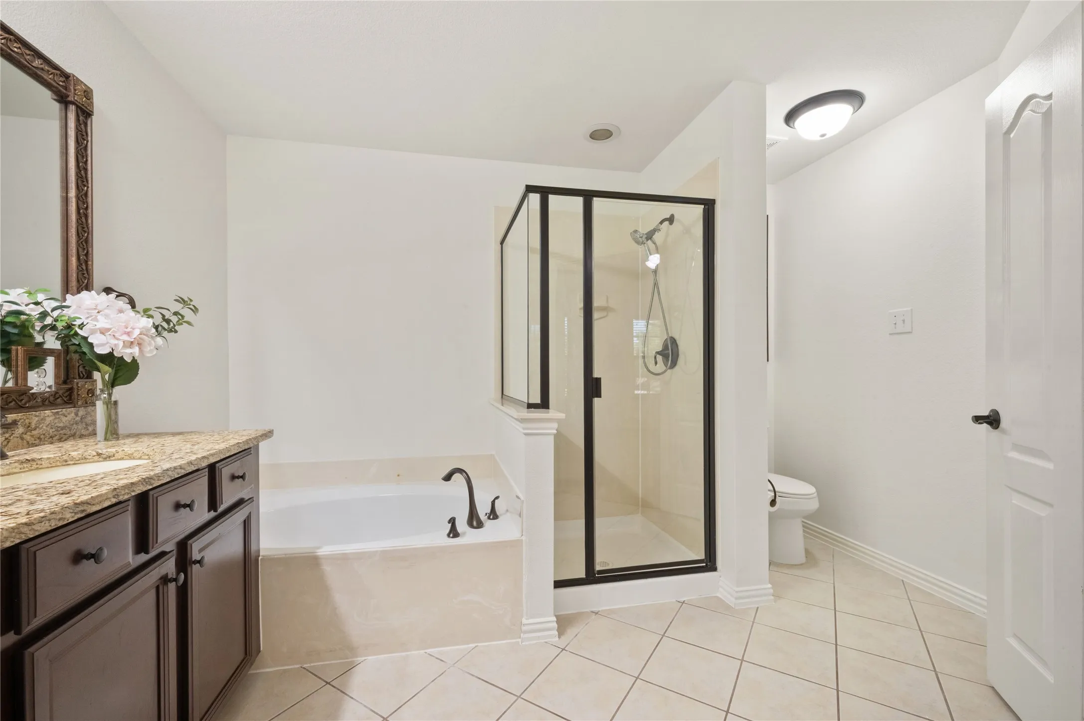 Townhouse For Sale in Denton County , 2661 Jacobson Drive, Lewisville, Texas 75067, 3 Bedroom, 3 Bathroom, 2 Garage spaces, 1,812 Sqft, built in 2009, mls#21326850, Real Estate Agent in Lewisville, Homes For Sale in Denton county, Homes For Sale in Lewisville, Realtor in Lewisville Texas, Real Estate Brokerage Independent Realty Texas, Luminita Cordes Realtor