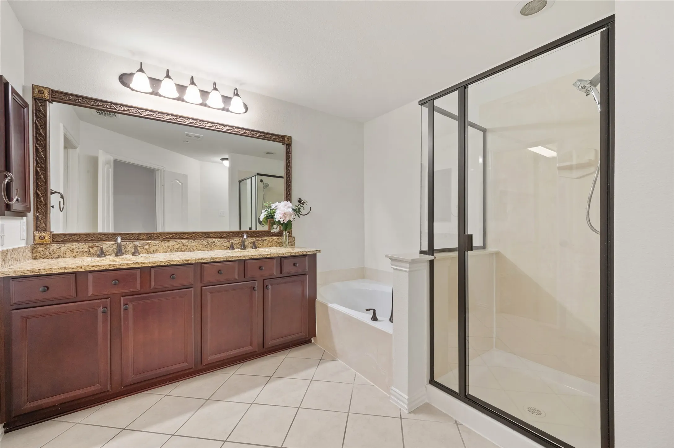 Townhouse For Sale in Denton County , 2661 Jacobson Drive, Lewisville, Texas 75067, 3 Bedroom, 3 Bathroom, 2 Garage spaces, 1,812 Sqft, built in 2009, mls#21326850, Real Estate Agent in Lewisville, Homes For Sale in Denton county, Homes For Sale in Lewisville, Realtor in Lewisville Texas, Real Estate Brokerage Independent Realty Texas, Luminita Cordes Realtor