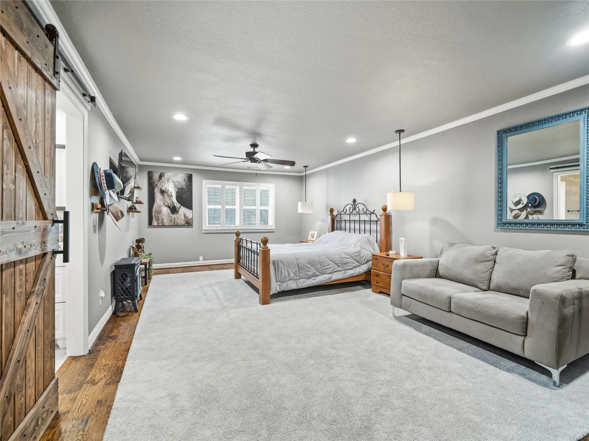 Single Family Residence For Sale in Tarrant County , 3410 Country Club Road, Pantego, Texas 76013, 5 Bedroom, 4 Bathroom, 3 Garage spaces, 3,384 Sqft, built in 1969, mls#21327801, Real Estate Agent in Pantego, Homes For Sale in Tarrant county, Homes For Sale in Pantego, Realtor in Pantego Texas, Real Estate Brokerage Independent Realty Texas, Luminita Cordes Realtor