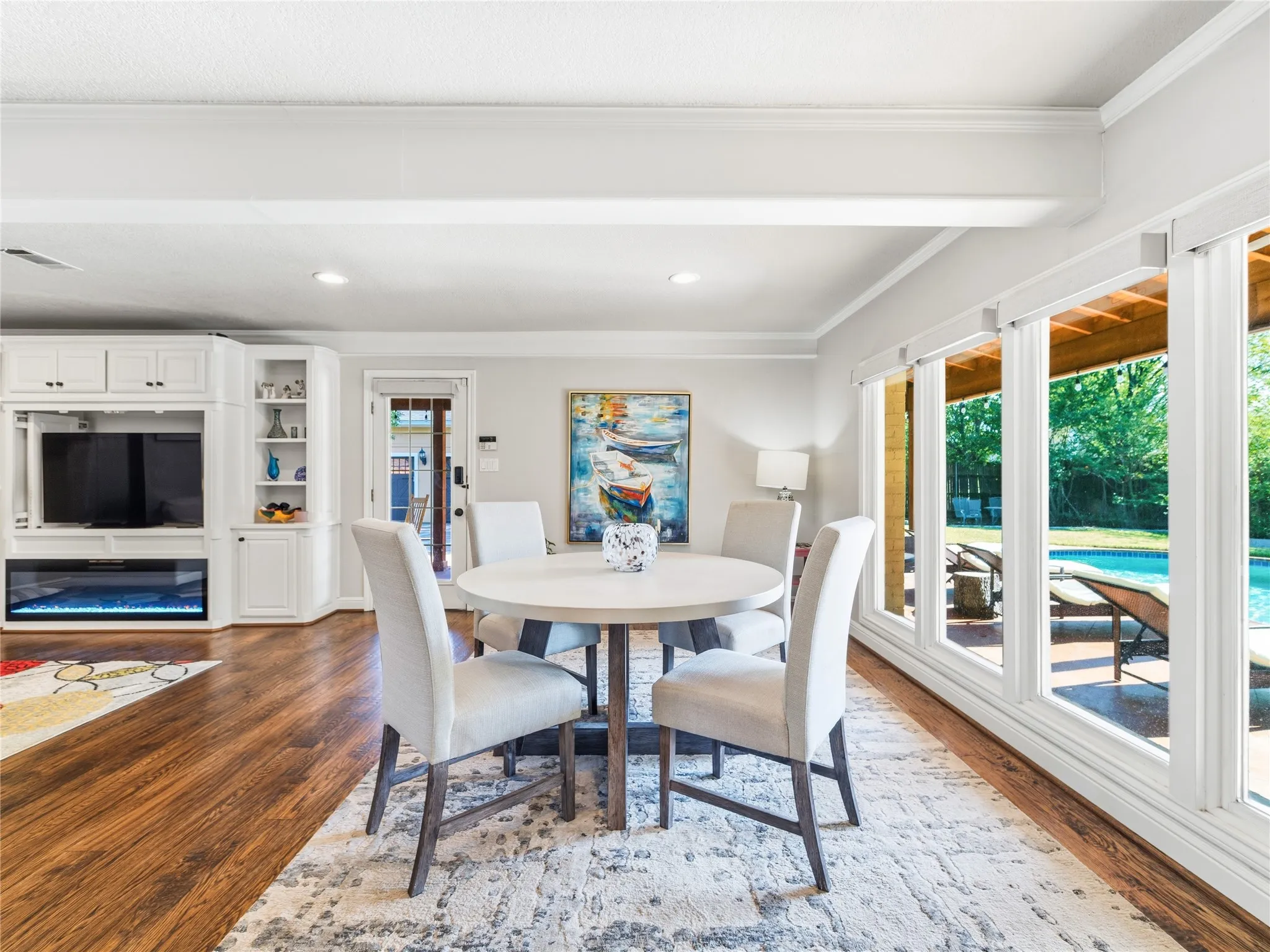 Single Family Residence For Sale in Tarrant County , 3410 Country Club Road, Pantego, Texas 76013, 5 Bedroom, 4 Bathroom, 3 Garage spaces, 3,384 Sqft, built in 1969, mls#21327801, Real Estate Agent in Pantego, Homes For Sale in Tarrant county, Homes For Sale in Pantego, Realtor in Pantego Texas, Real Estate Brokerage Independent Realty Texas, Luminita Cordes Realtor