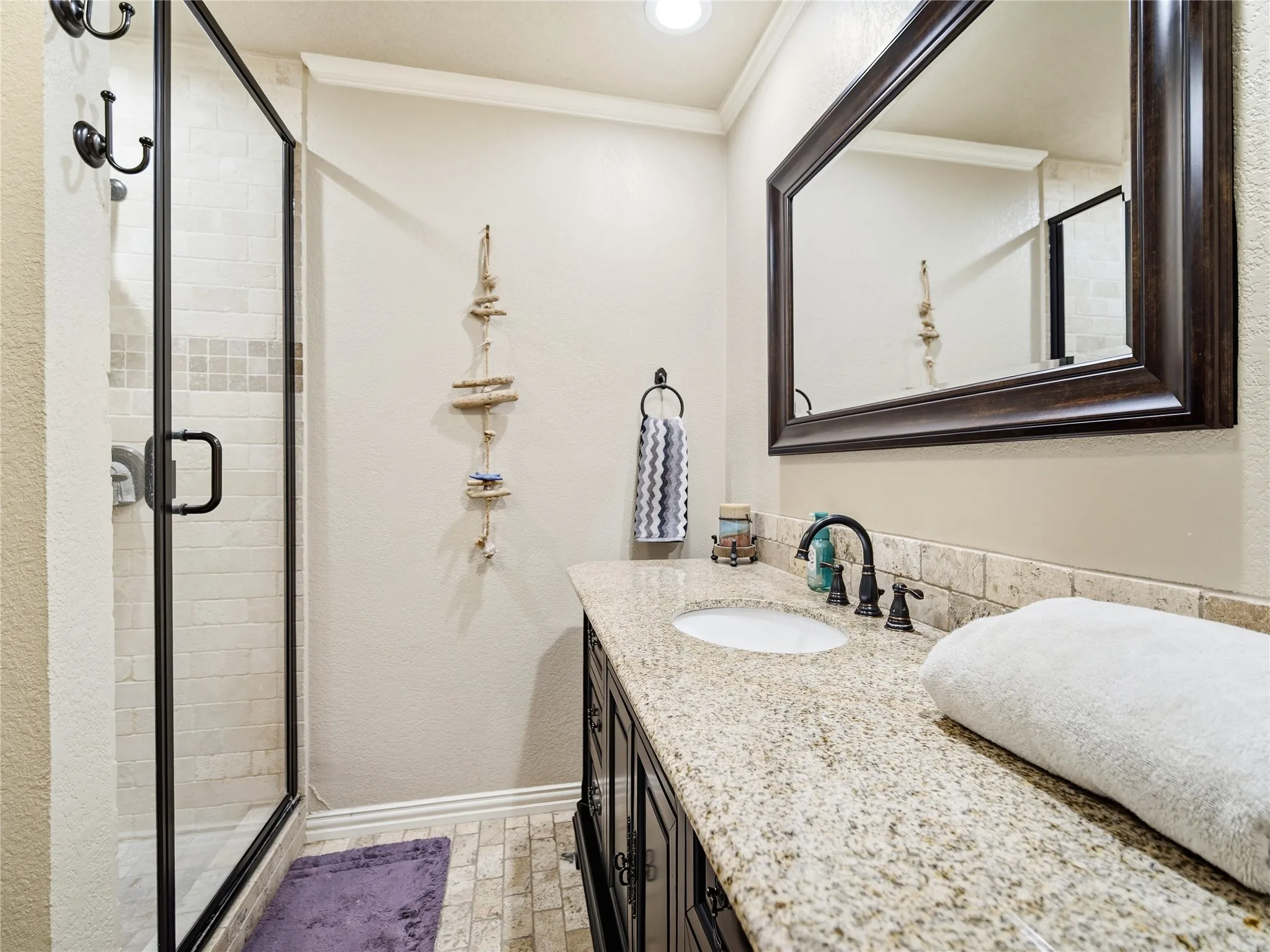 Single Family Residence For Sale in Tarrant County , 3410 Country Club Road, Pantego, Texas 76013, 5 Bedroom, 4 Bathroom, 3 Garage spaces, 3,384 Sqft, built in 1969, mls#21327801, Real Estate Agent in Pantego, Homes For Sale in Tarrant county, Homes For Sale in Pantego, Realtor in Pantego Texas, Real Estate Brokerage Independent Realty Texas, Luminita Cordes Realtor