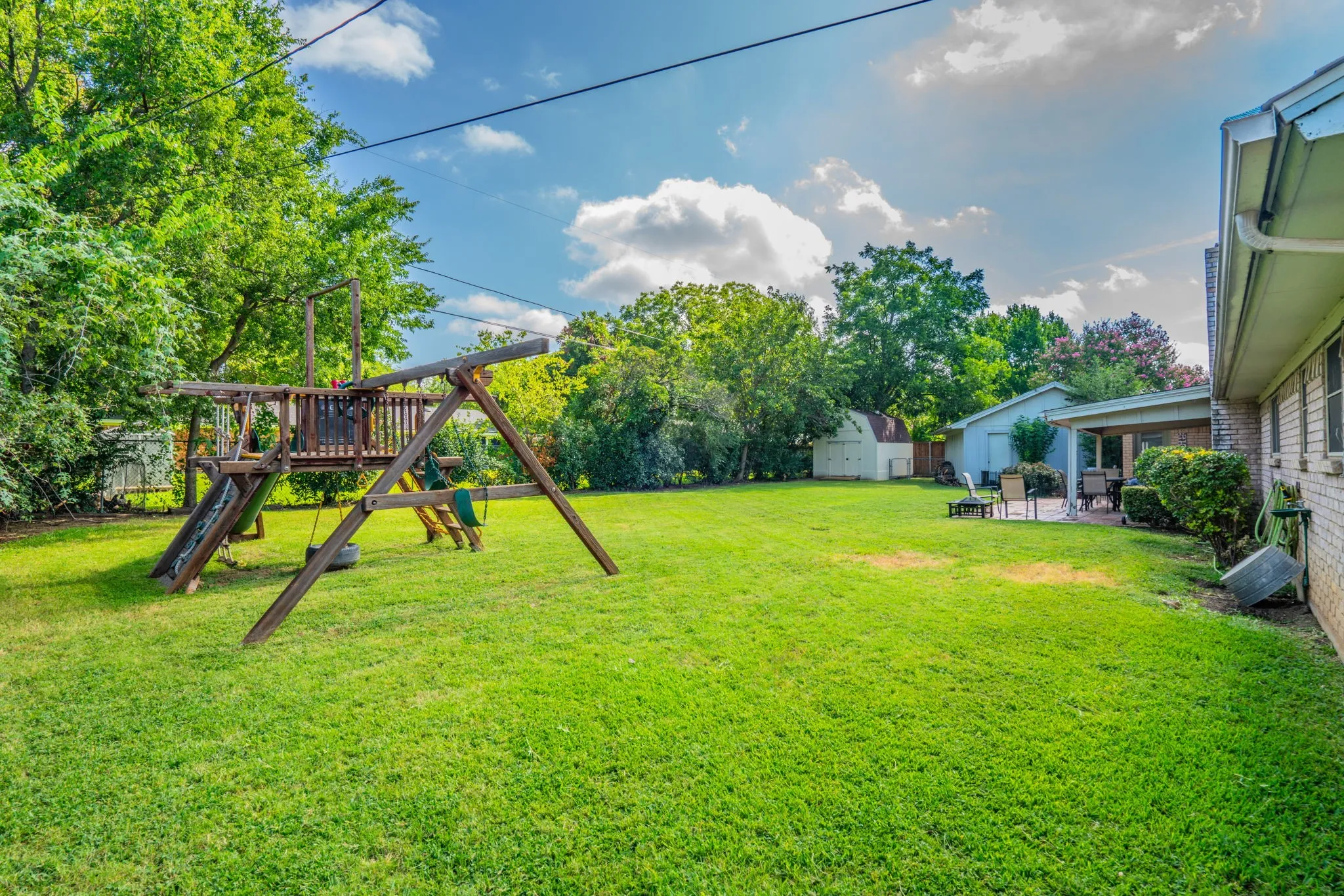 Single Family Residence For Sale in Tarrant County , 608 Field Street, Colleyville, Texas 76034, 5 Bedroom, 3 Bathroom, 2 Garage spaces, 2,246 Sqft, built in 1972, mls#21328424, Real Estate Agent in Colleyville, Homes For Sale in Tarrant county, Homes For Sale in Colleyville, Realtor in Colleyville Texas, Real Estate Brokerage Independent Realty Texas, Luminita Cordes Realtor
