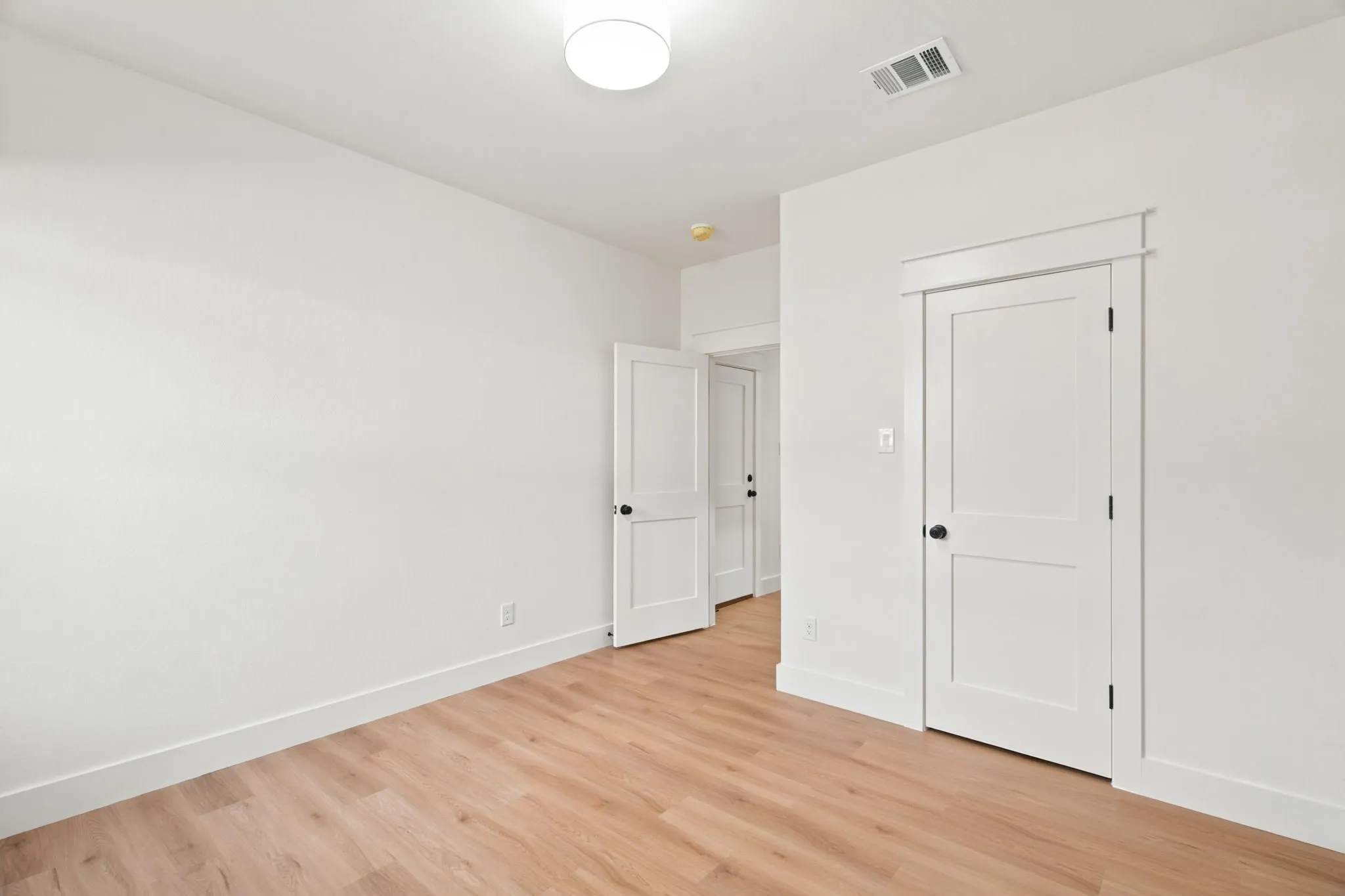 Single Family Residence For Sale in Tarrant County , 3220 25th Street, Fort Worth, Texas 76106, 4 Bedroom, 2 Bathroom, 2 Garage spaces, 1,747 Sqft, built in 2026, mls#21328430, Real Estate Agent in Fort Worth, Homes For Sale in Tarrant county, Homes For Sale in Fort Worth, Realtor in Fort Worth Texas, Real Estate Brokerage Independent Realty Texas, Luminita Cordes Realtor