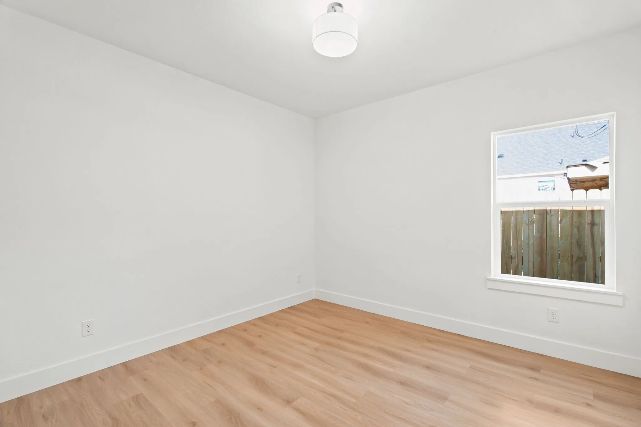 Single Family Residence For Sale in Tarrant County , 3220 25th Street, Fort Worth, Texas 76106, 4 Bedroom, 2 Bathroom, 2 Garage spaces, 1,747 Sqft, built in 2026, mls#21328430, Real Estate Agent in Fort Worth, Homes For Sale in Tarrant county, Homes For Sale in Fort Worth, Realtor in Fort Worth Texas, Real Estate Brokerage Independent Realty Texas, Luminita Cordes Realtor