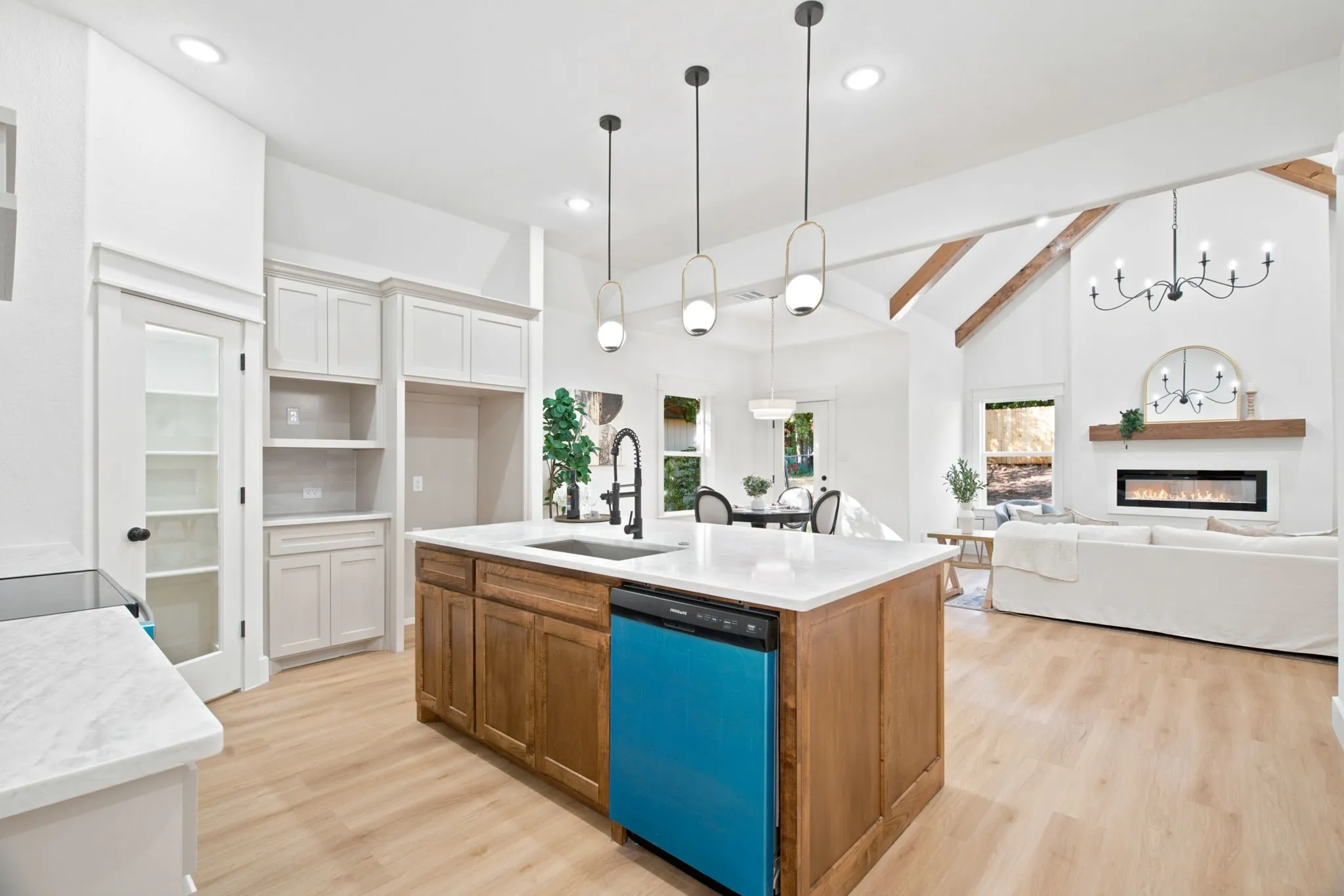 Single Family Residence For Sale in Tarrant County , 3220 25th Street, Fort Worth, Texas 76106, 4 Bedroom, 2 Bathroom, 2 Garage spaces, 1,747 Sqft, built in 2026, mls#21328430, Real Estate Agent in Fort Worth, Homes For Sale in Tarrant county, Homes For Sale in Fort Worth, Realtor in Fort Worth Texas, Real Estate Brokerage Independent Realty Texas, Luminita Cordes Realtor
