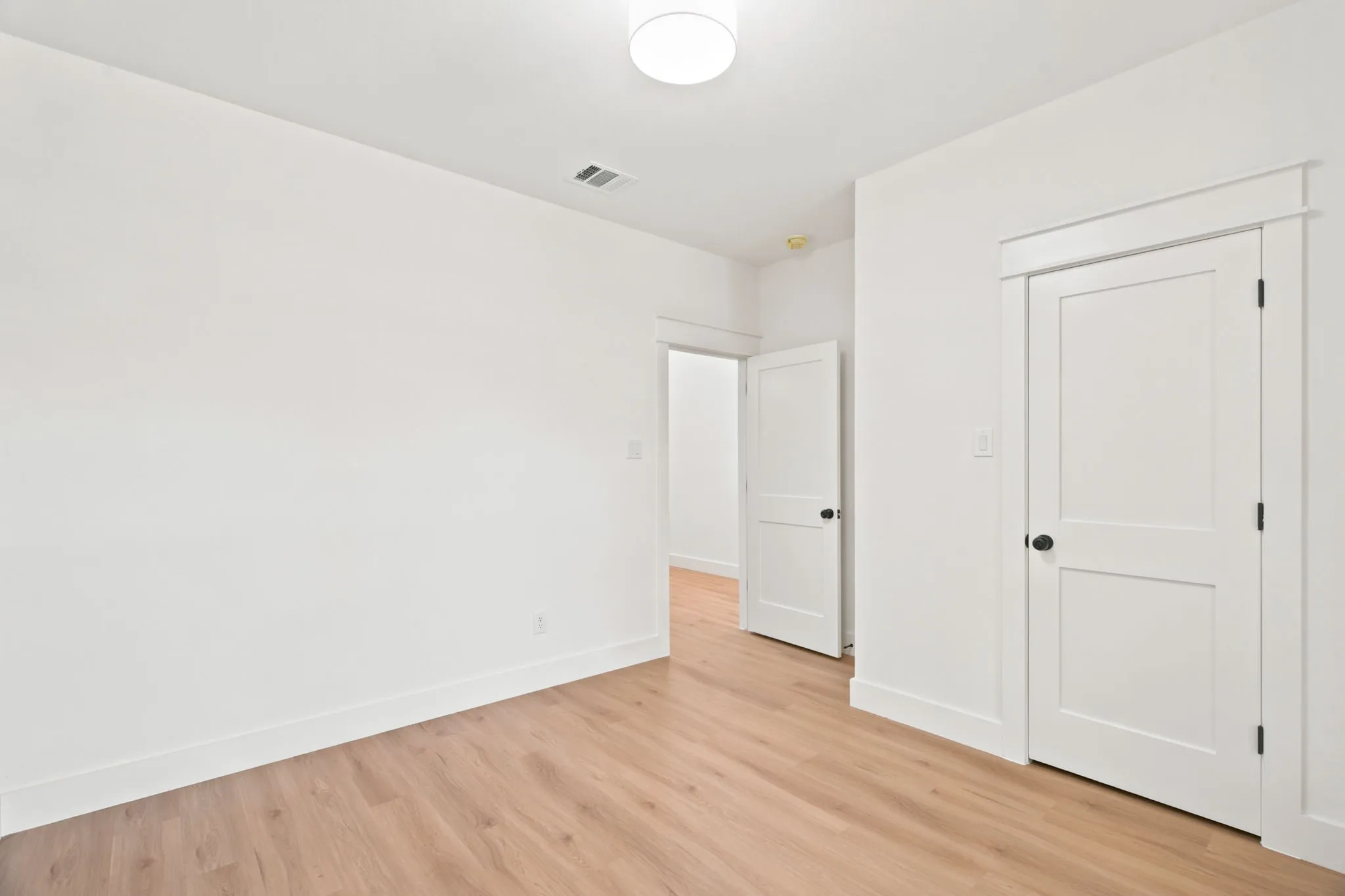 Single Family Residence For Sale in Tarrant County , 3220 25th Street, Fort Worth, Texas 76106, 4 Bedroom, 2 Bathroom, 2 Garage spaces, 1,747 Sqft, built in 2026, mls#21328430, Real Estate Agent in Fort Worth, Homes For Sale in Tarrant county, Homes For Sale in Fort Worth, Realtor in Fort Worth Texas, Real Estate Brokerage Independent Realty Texas, Luminita Cordes Realtor
