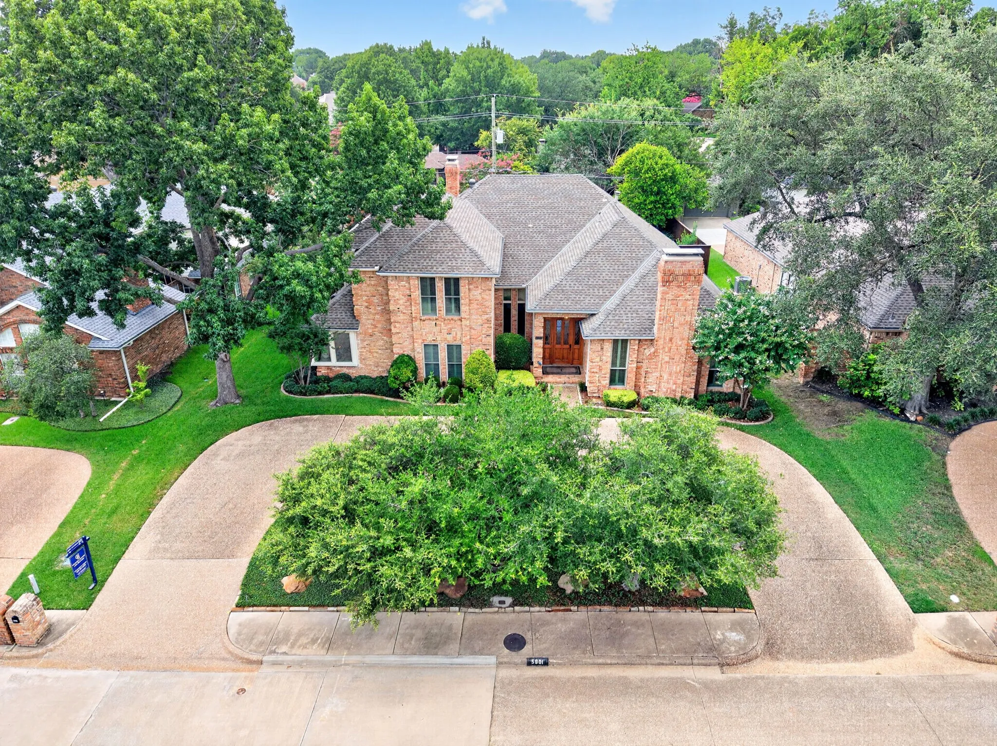 Single Family Residence For Sale in Collin County , 5901 Flintshire Lane, Dallas, Texas 75252, 4 Bedroom, 3 Bathroom, 3 Garage spaces, 3,485 Sqft, built in 1983, mls#21328433, Real Estate Agent in Dallas, Homes For Sale in Collin county, Homes For Sale in Dallas, Realtor in Dallas Texas, Real Estate Brokerage Independent Realty Texas, Luminita Cordes Realtor
