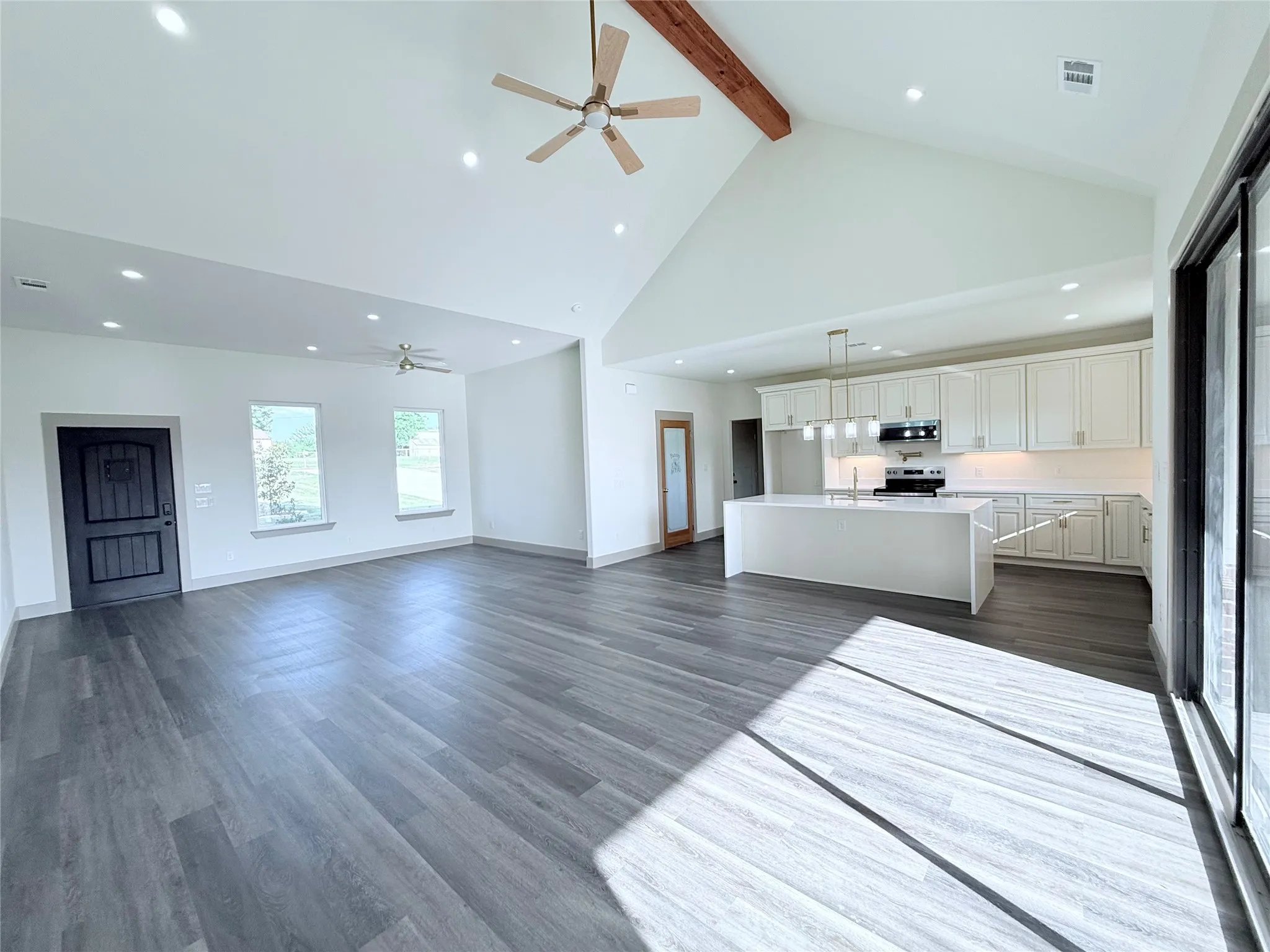 Single Family Residence For Sale in Hunt County , 6560 Private Road 2269, Quinlan, Texas 75474, 3 Bedroom, 2 Bathroom, 2 Garage spaces, 2,545 Sqft, built in 2026, mls#21328441, Real Estate Agent in Quinlan, Homes For Sale in Hunt county, Homes For Sale in Quinlan, Realtor in Quinlan Texas, Real Estate Brokerage Independent Realty Texas, Luminita Cordes Realtor